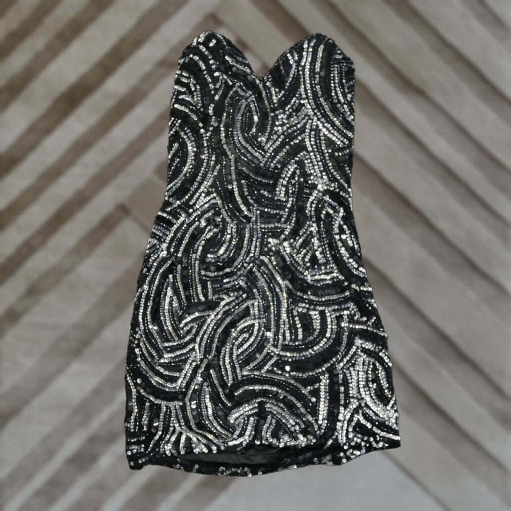 Vintage VINTAGE Scala Top Womens 0 Black Silk Sequin Shirt Strapless Blouse Puff Sleeve Casual Party/Cocktail Womens 0 Black Silk Sequin Size XS / US 0-2 / IT 36-38 - 1 Thumbnail