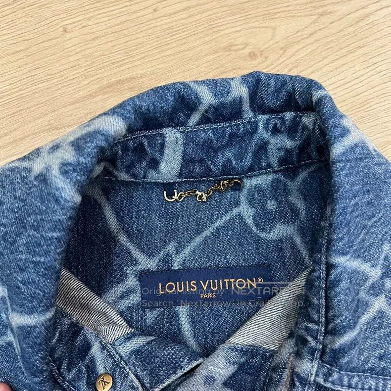 Louis Vuitton Louis Vuitton Blue denim shirt Size US S / EU 44-46 / 1 - 3 Thumbnail