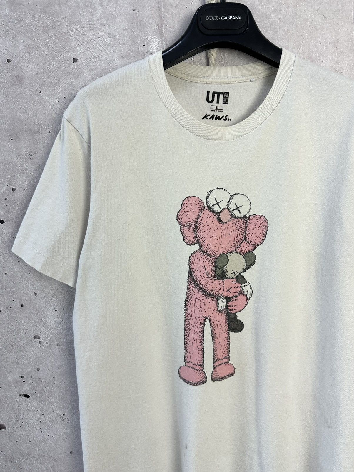 Kaws × Uniqlo Uniqlo Kaws Printed Short Sleeve Tee Size US S / EU 44-46 / 1 - 2 Thumbnail