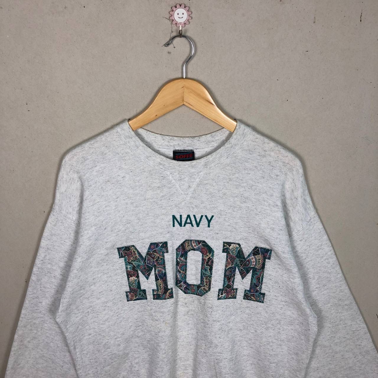 Vintage Vintage 90s Navy Mom Spell Out Sweatshirt Jumper Size US M / EU 48-50 / 2 - 3 Thumbnail