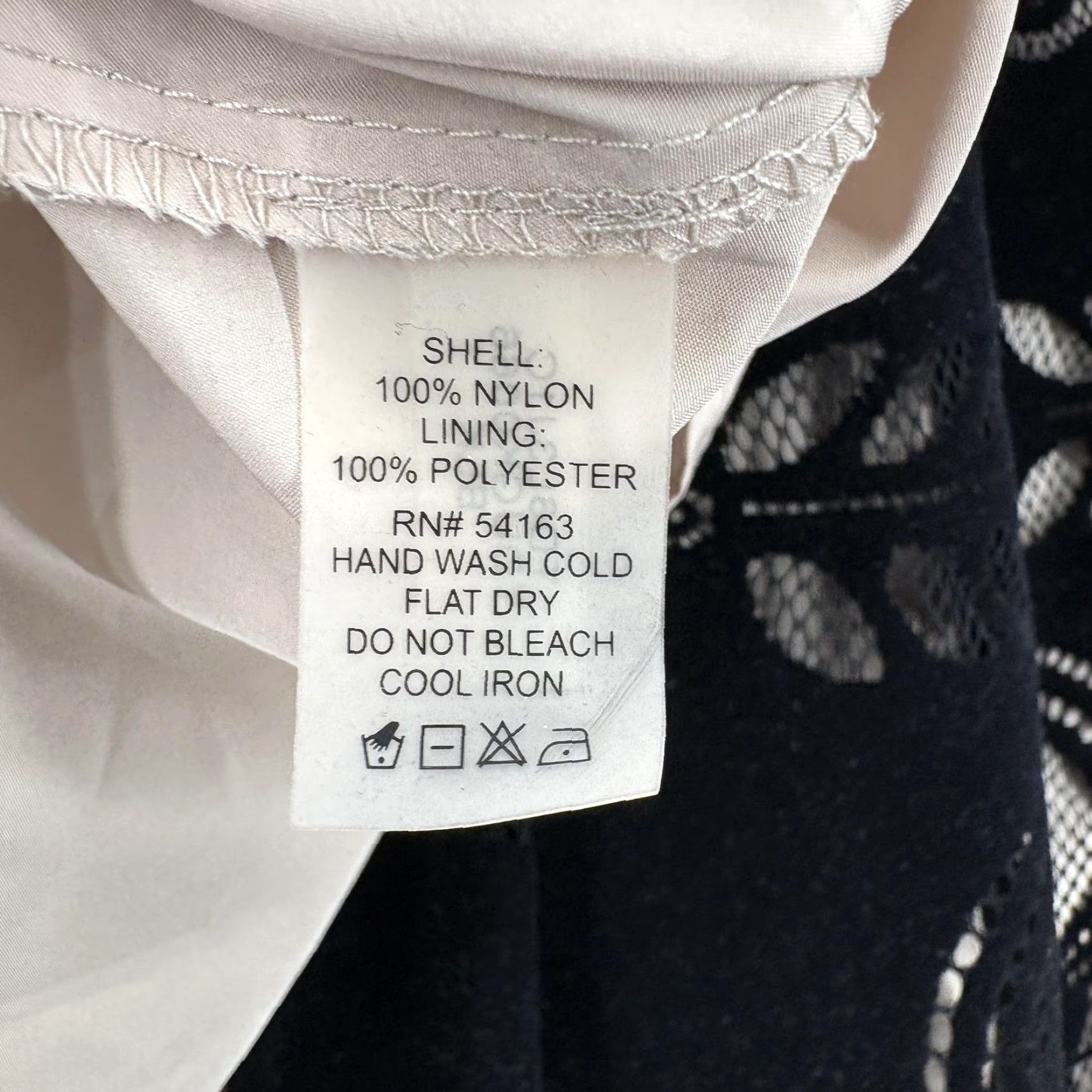 Tommy Hilfiger Tommy Hilfiger Dress Womens 12 Black Floral Lace Fit & Flare Sleeveless Velvet Dress Women 12 Black Floral Lace Fit & Flare Sleeveless Velvet Size XL / US 12-14 / IT 48-50 - 5 Thumbnail