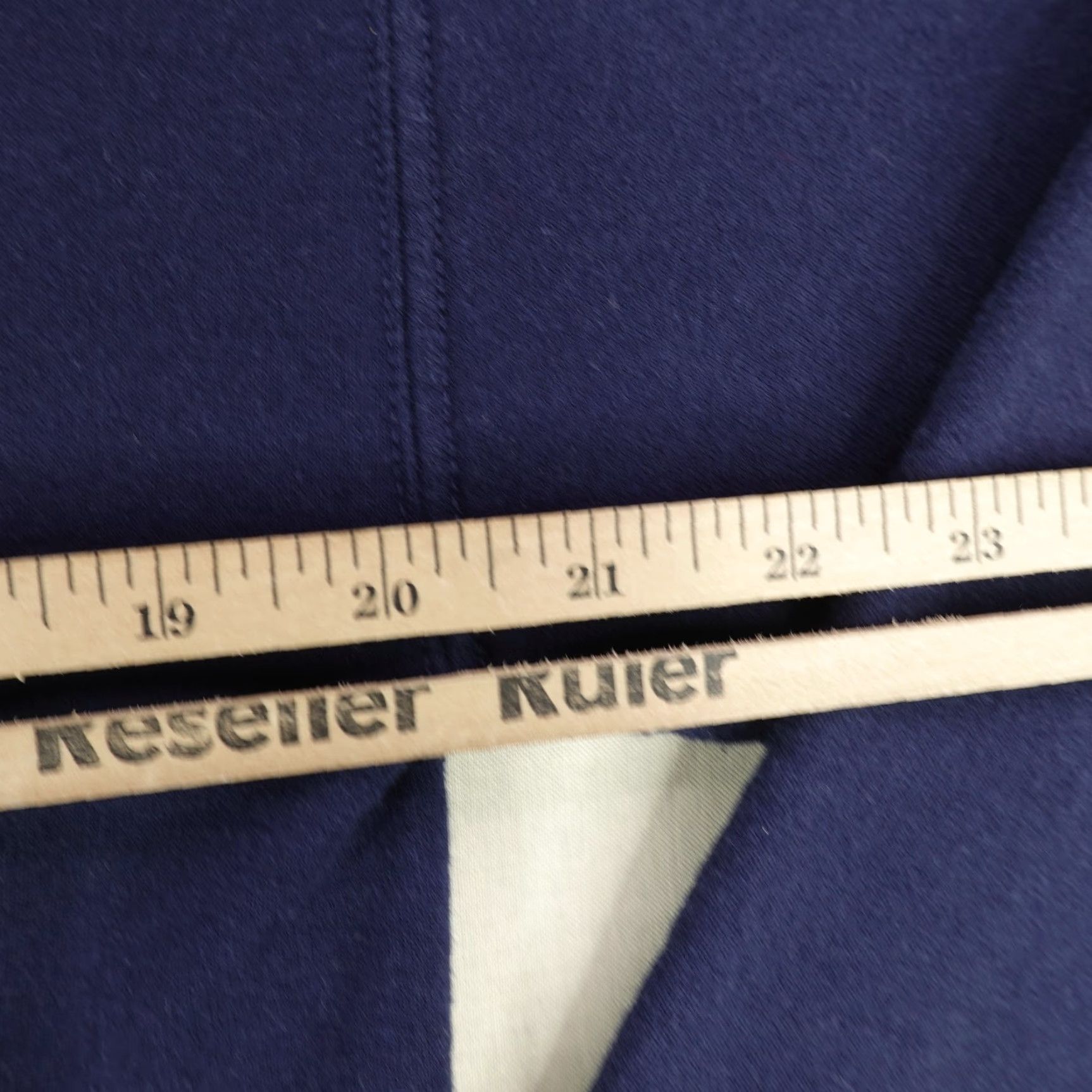 Quiksilver VINTAGE Quiksilver Hoodie Mens M Blue Graphic Print Hooded Pockets Pullover Sweatshirt Beach Outdoor 90s Skating Mens Size US M / EU 48-50 / 2 - 7 Thumbnail