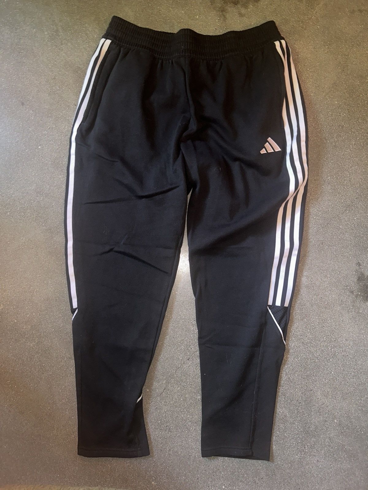 Adidas Adidas Tiro Sweatpants Size US 38 / EU 54 - 2 Thumbnail