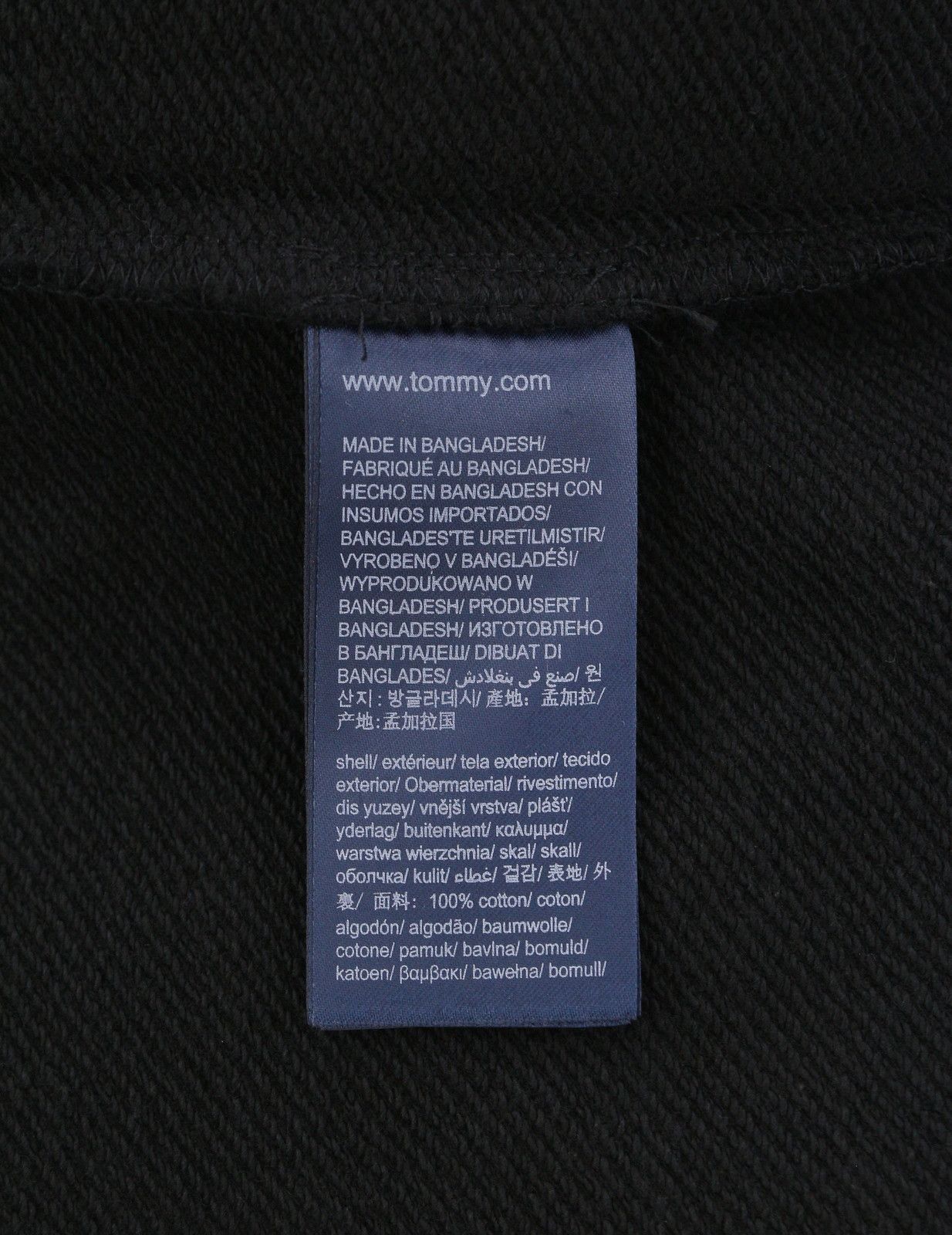 Tommy Hilfiger L Black Front Logo Kangaroo Pocket 85111 Size US L / EU 52-54 / 3 - 7 Thumbnail