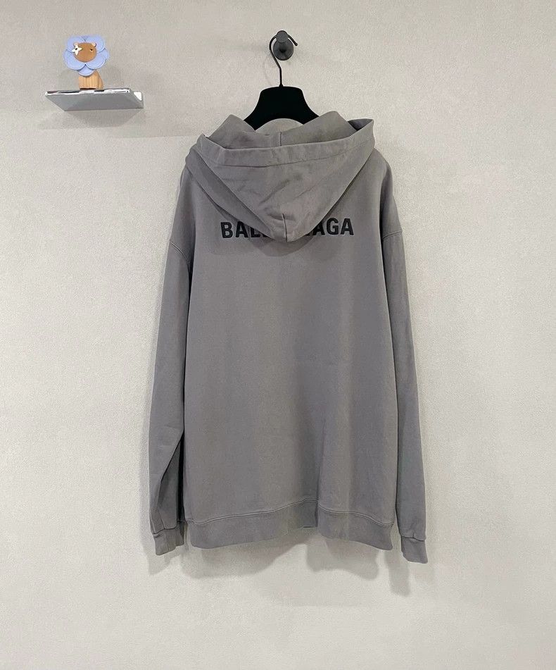 Balenciaga Balenciaga Grey sweater Size US S / EU 44-46 / 1 - 2 Thumbnail