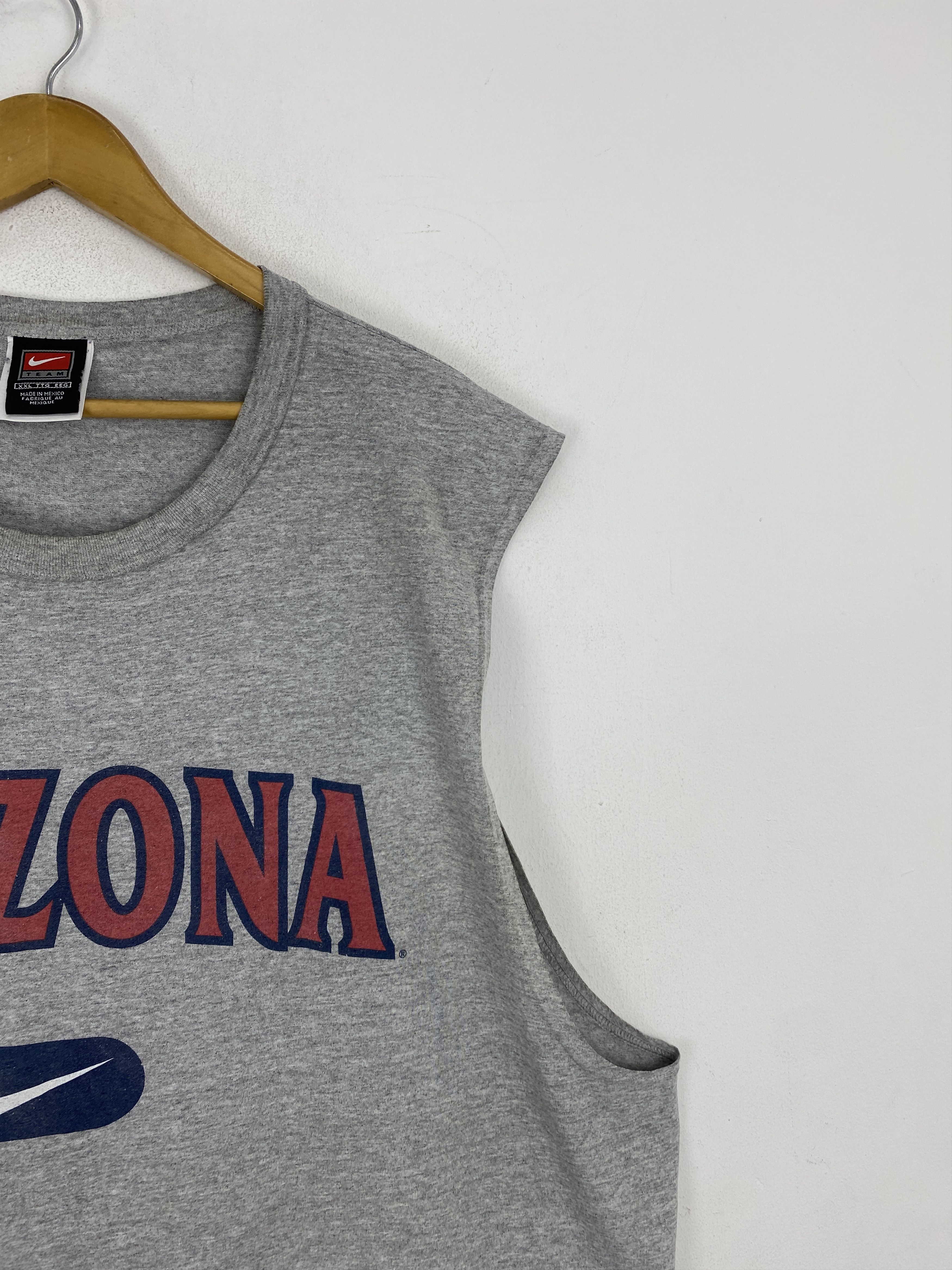Nike × Vintage Vintage Y2K Nike NBA Arizona Sleeveless Tee TA0669 Size US XXL / EU 58 / 5 - 10 Thumbnail