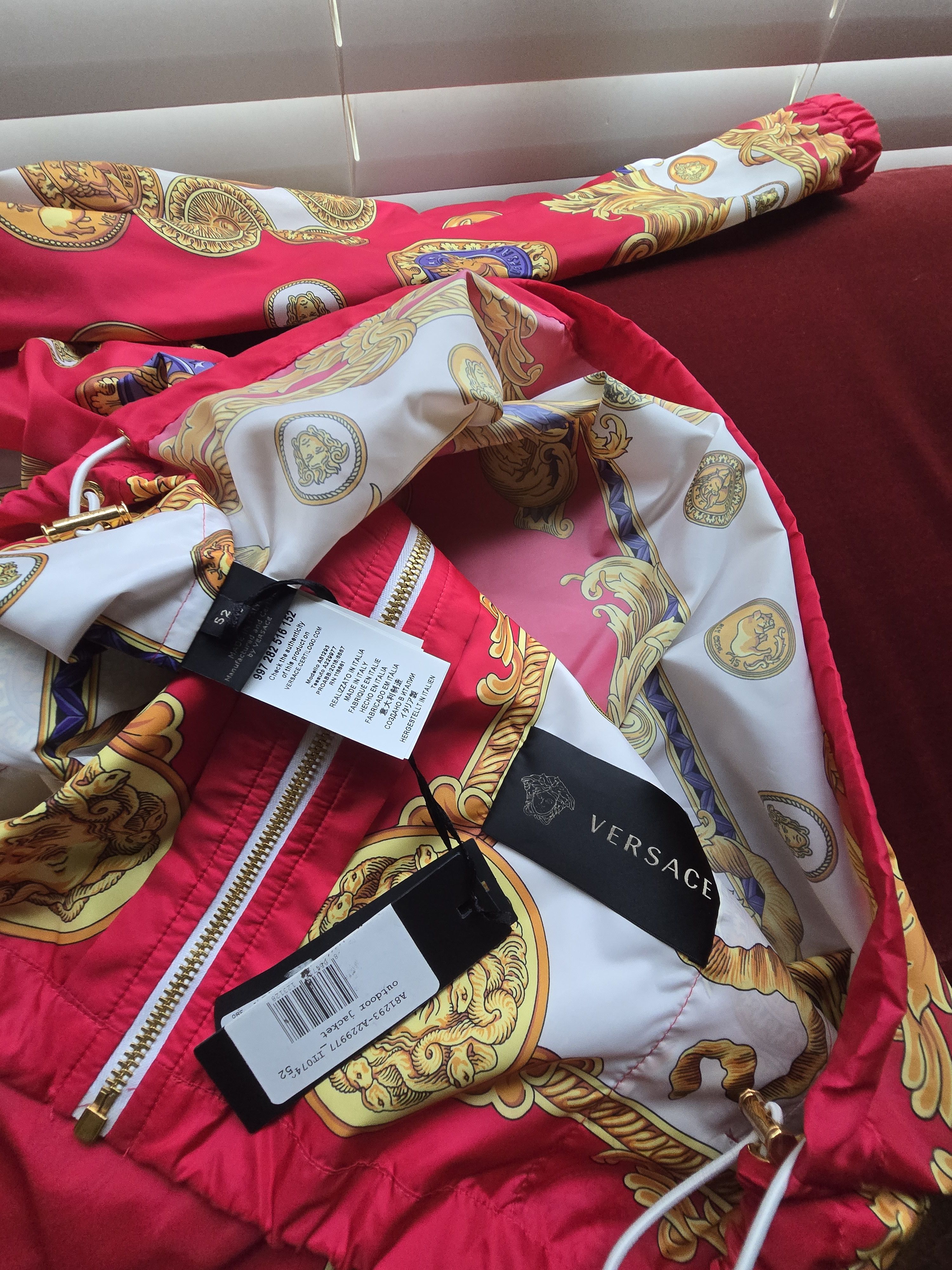 Versace Versace Baroque Print Red & White Zip Hoodie Size L NWT Size US L / EU 52-54 / 3 - 5 Thumbnail