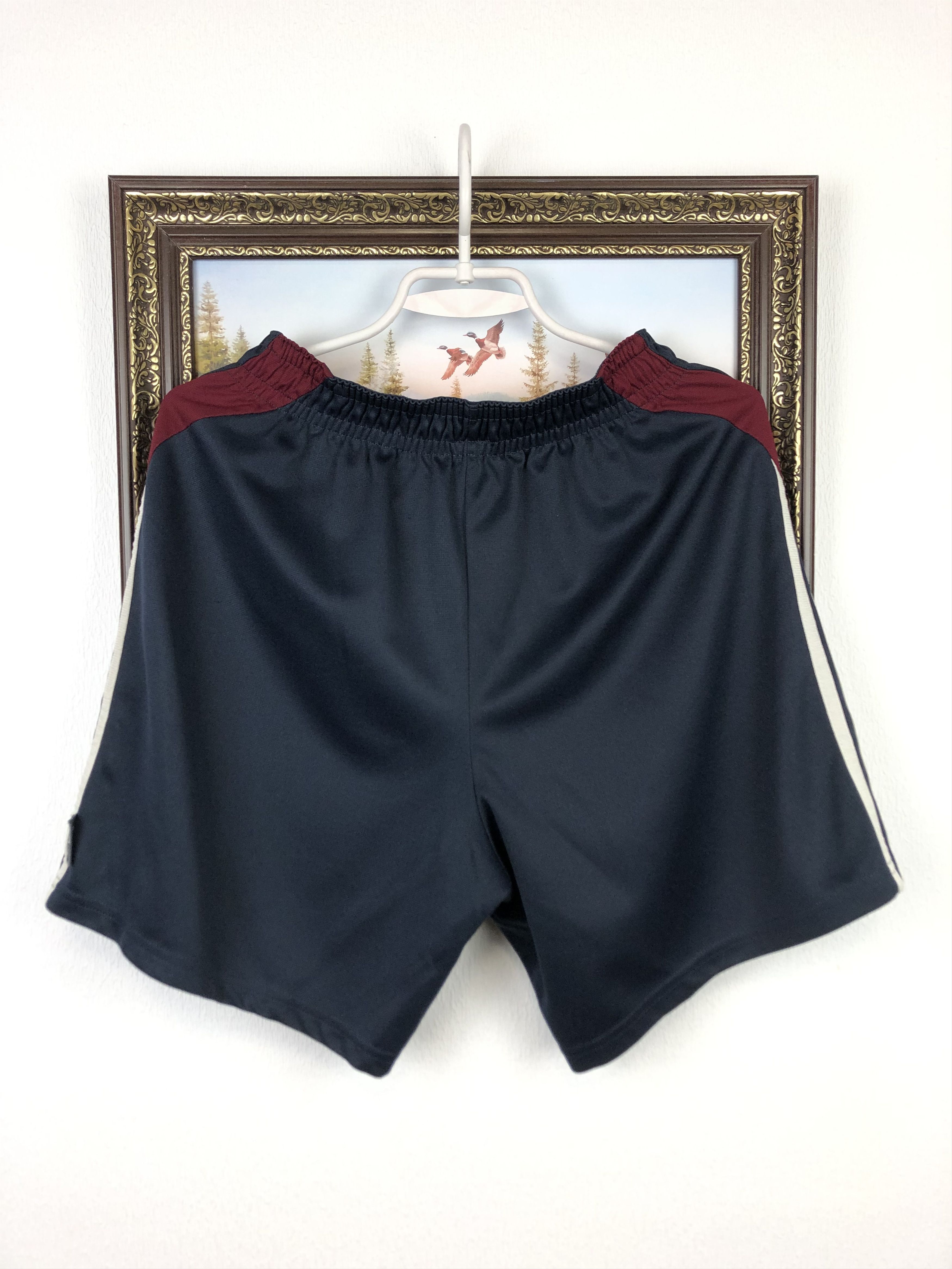 Adidas Vintage Adidas Newcastle United Football Shorts Soccer Track Size US 32 / EU 48 - 11 Thumbnail