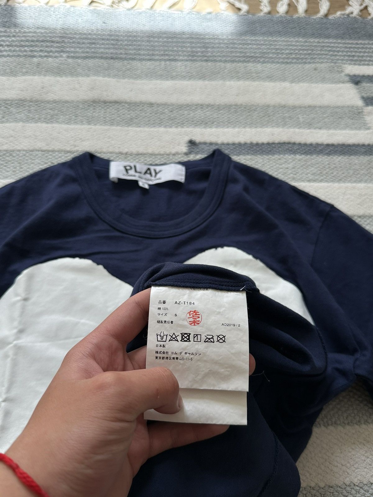 Comme des Garcons × Japanese Brand × Vintage Vintage Play Comme des &Garcons tee MADE IN JAPAN 🇯🇵 Size US S / EU 44-46 / 1 - 6 Thumbnail