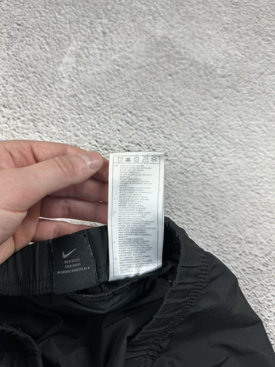 Nike Vintage Nike Trackpants Nylon Baggy Y2K Drill Style Size US 32 / EU 48 - 19 Thumbnail