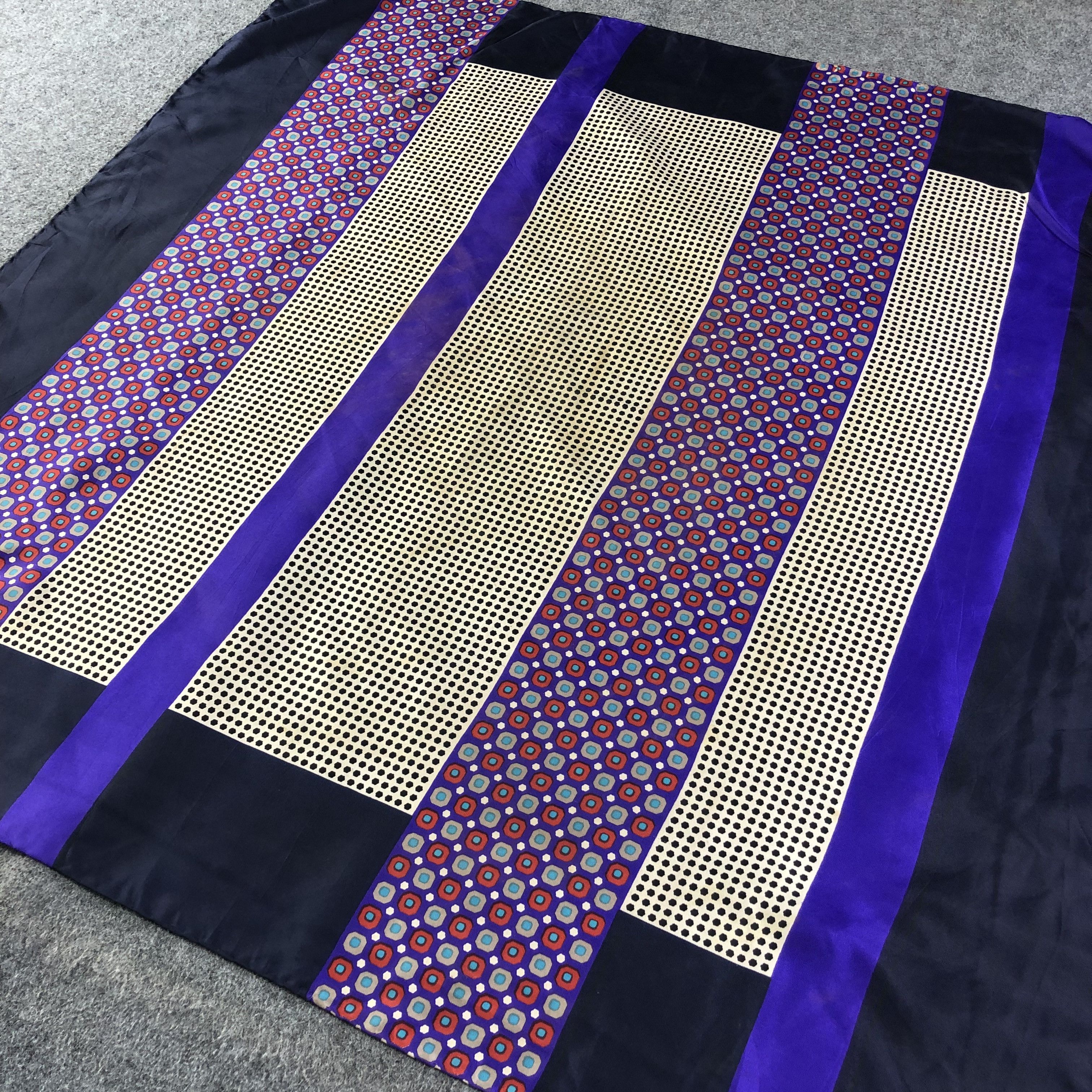 Vintage Pertegaz Luxury Design Hand Rolled Silk Scarf M451 Size ONE SIZE - 2 Thumbnail