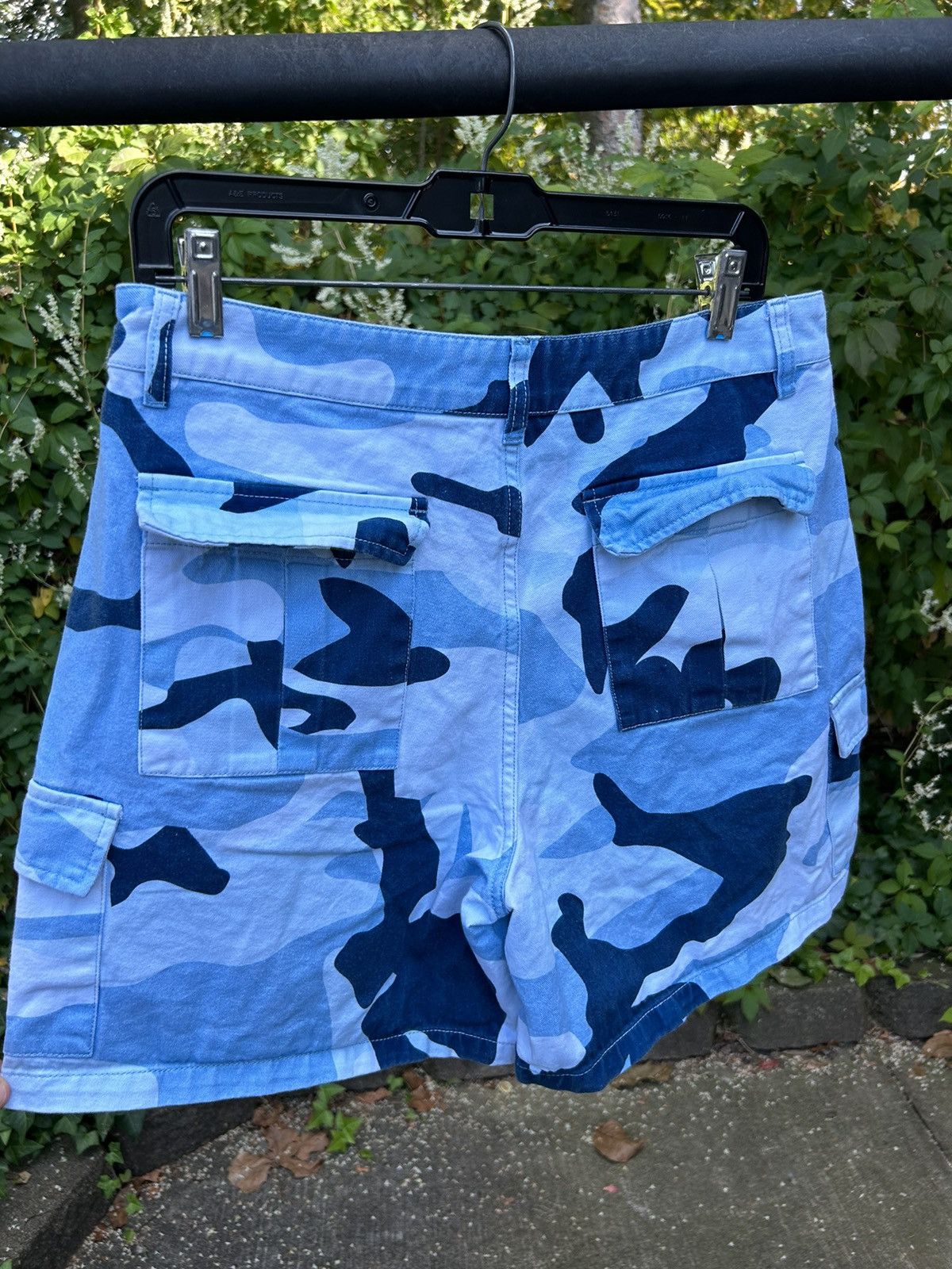Golf Wang Golf Wang Blue Camo Cargo Shorts Size US 32 / EU 48 - 4 Thumbnail