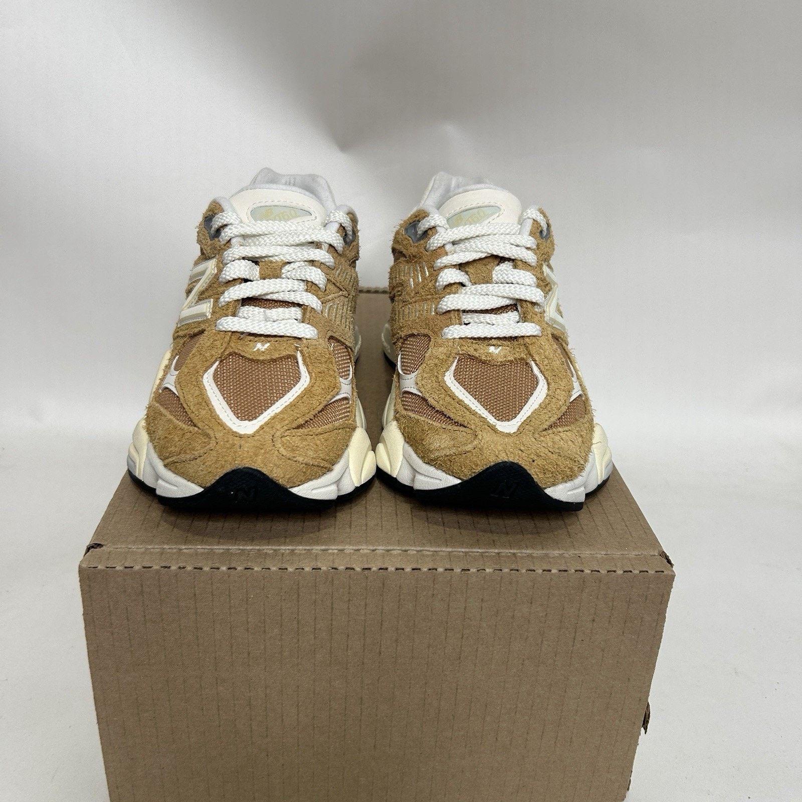 New Balance New Balance 9060 Unisex “Great Plains” U9060HMT Size US 6.5 / IT 36.5 - 2 Thumbnail