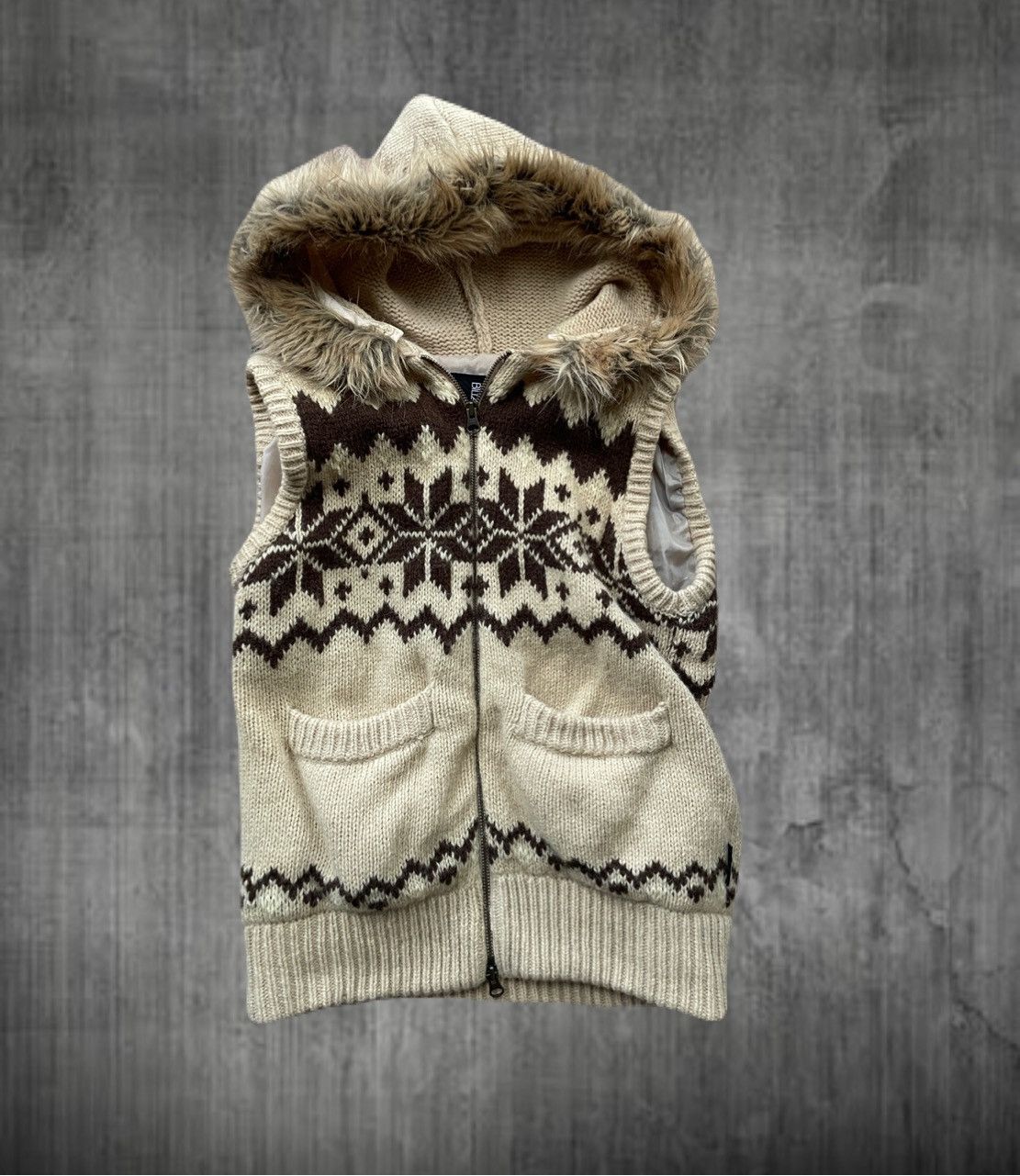 If Six Was Nine 2000s Japanese archive vkei fur zip up knit vest Size US S / EU 44-46 / 1 - 1 Thumbnail