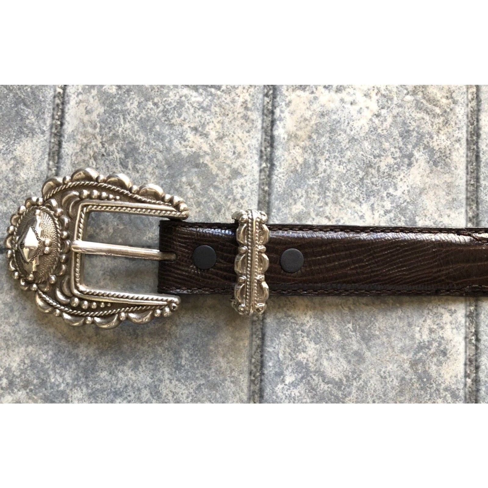 Buckle Black VINTAGE Crumrine Belt Women L Black Studded Buckle Leather Chelsea Collections 2000 Size ONE SIZE - 3 Thumbnail