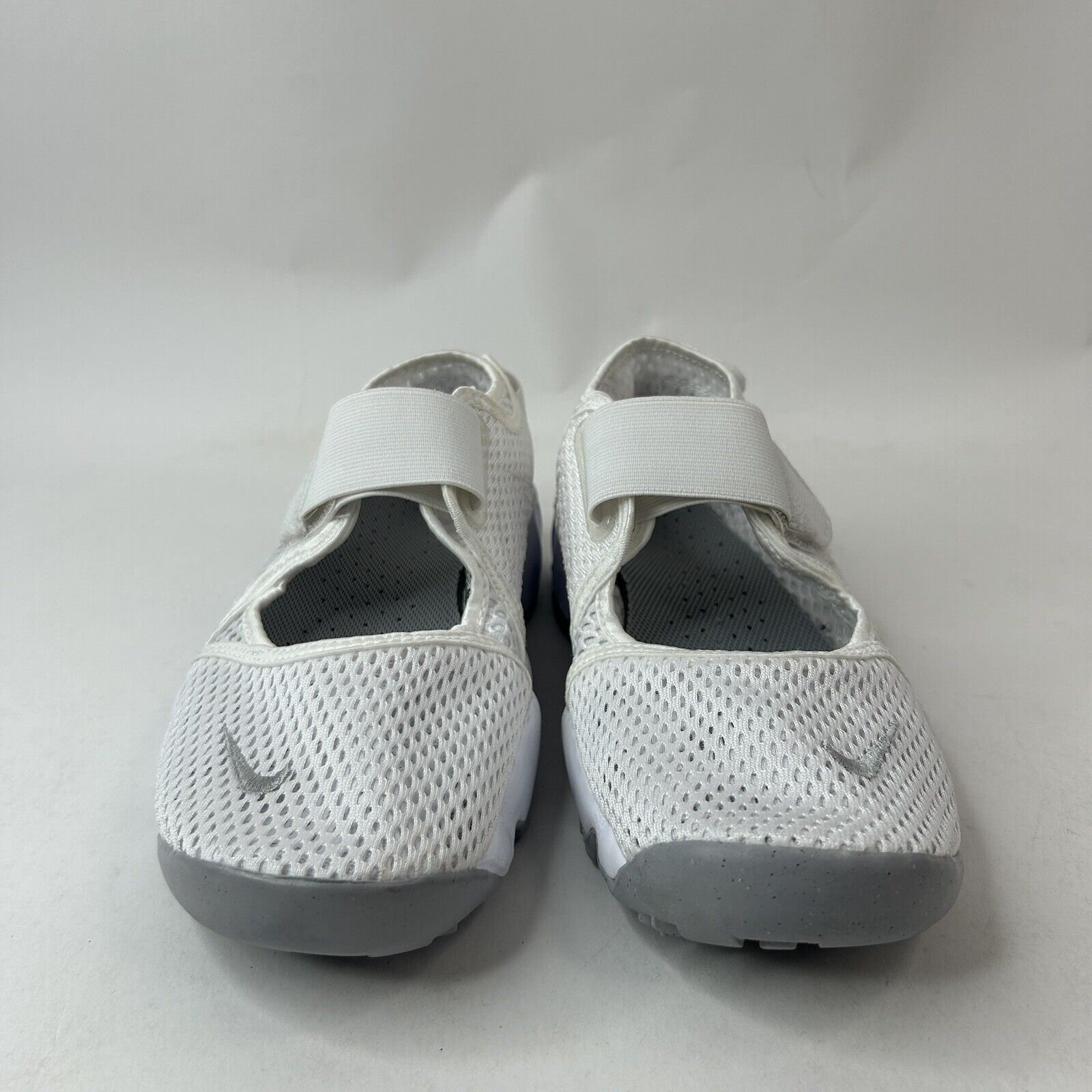 Nike Nike Air Rift GS/PS “White Wolf Grey” 2024 Size US 7.5 / IT 37.5 - 2 Thumbnail