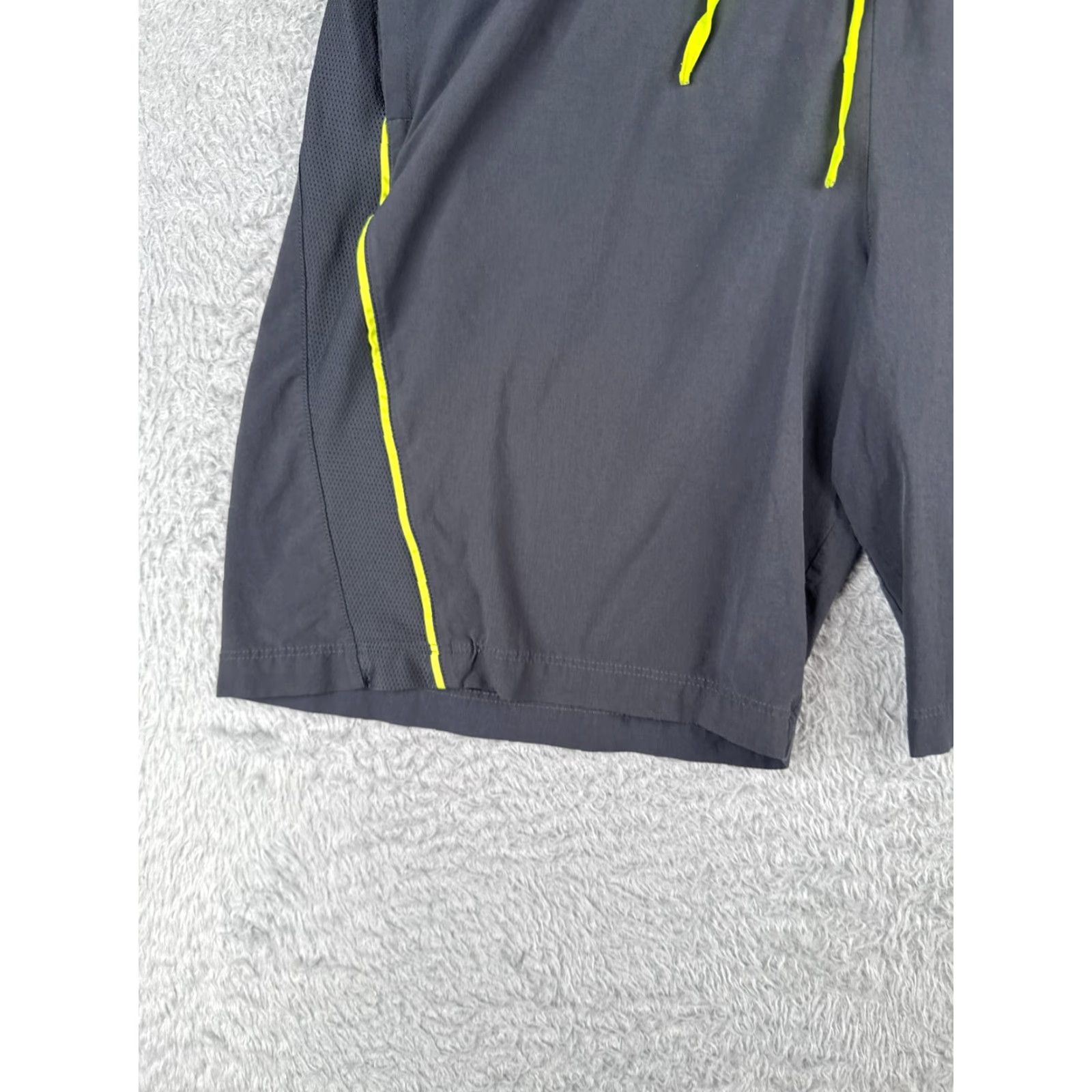 Quiksilver Reebok Shorts Mens Extra Large Gray Sweat Elastic Waist Polyester Blend 8" Beach Size US 33 - 3 Thumbnail
