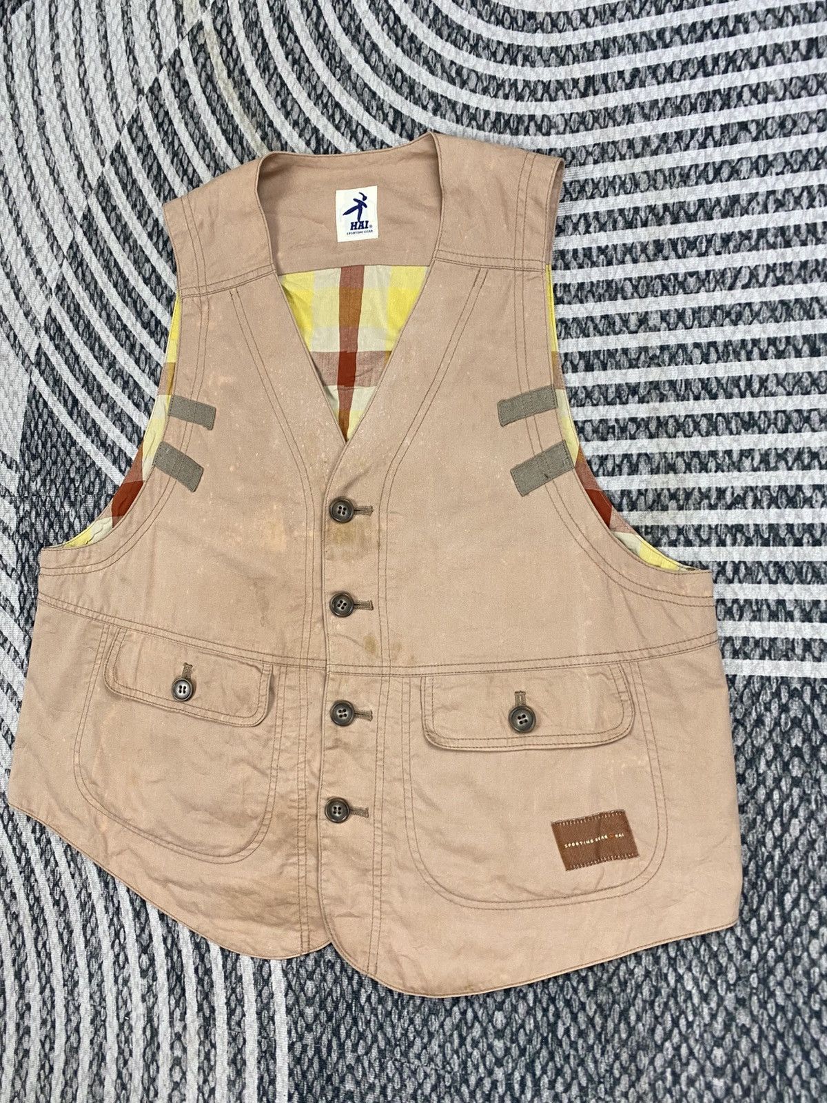 Hai Sporting Gear Vintage Hai Sporting Gear By Issey Miyake Buttoned Vest Size US M / EU 48-50 / 2 - 4 Thumbnail