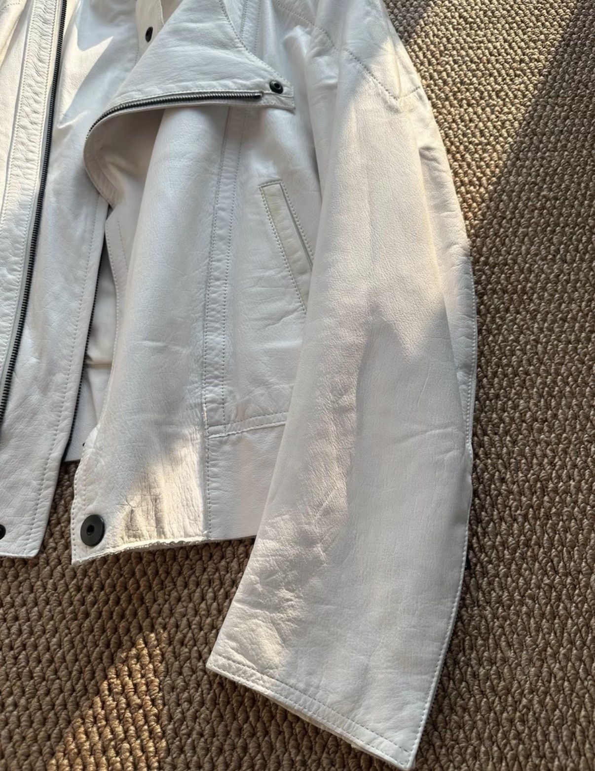 Yohji Yamamoto Yohji Yamamoto White Distressed Lambskin Biker Jacket K23 Size US S / EU 44-46 / 1 - 3 Thumbnail