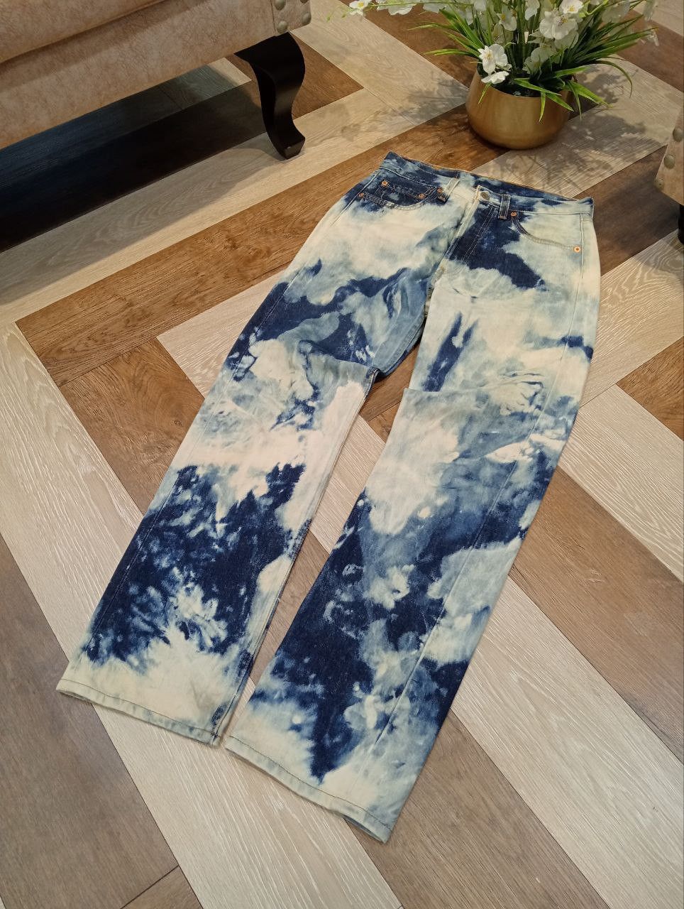 Levi's Vintage Clothing VINTAGE LEVI'S 501 BLEACH BLUE DENIM PANTS Size US 28 / EU 44 - 3 Thumbnail