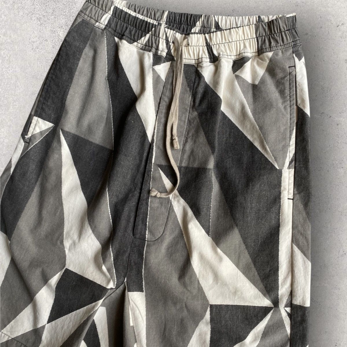 Rick Owens SS13 Geometric Camo Drop Crotch Shorts Size US 32 / EU 48 - 2 Thumbnail