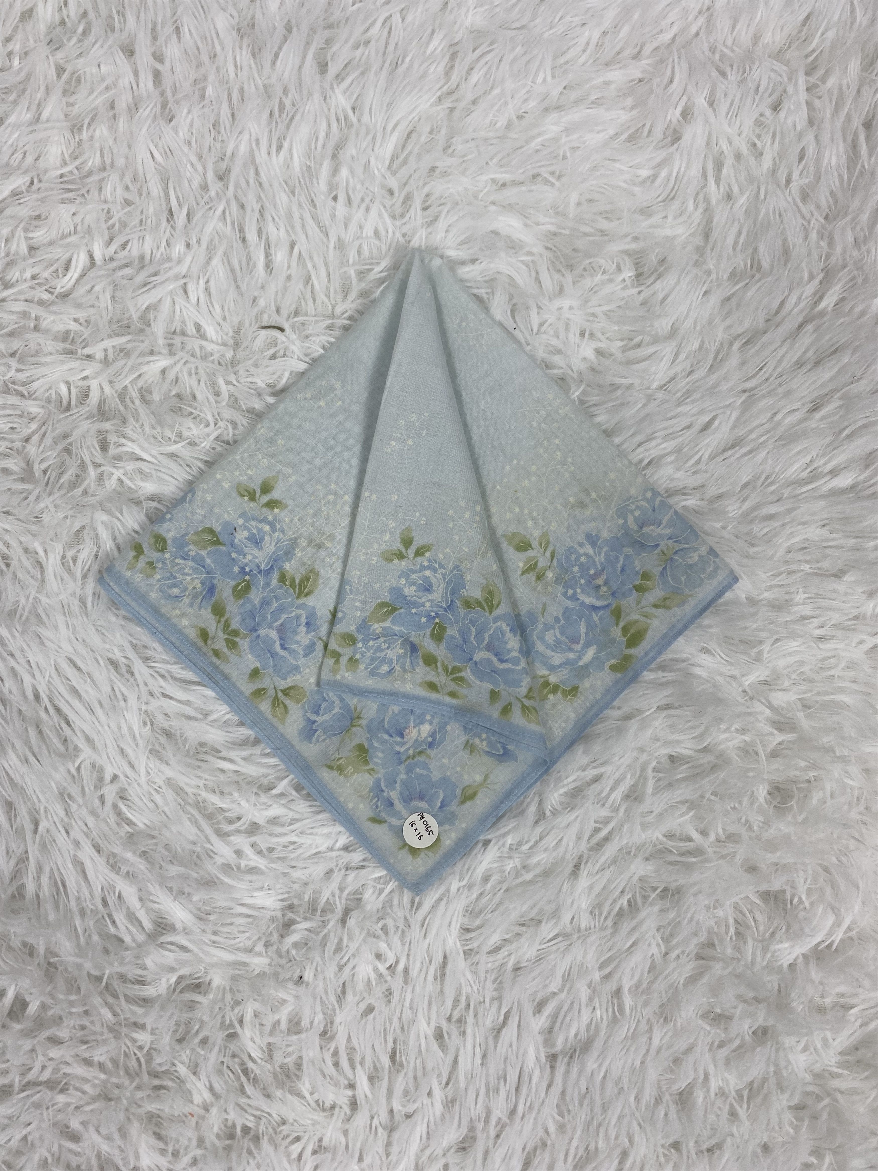 Pierre Balmain × Vintage Vintage Pierre Balmain Handkerchief PH0165 Size ONE SIZE - 1 Thumbnail