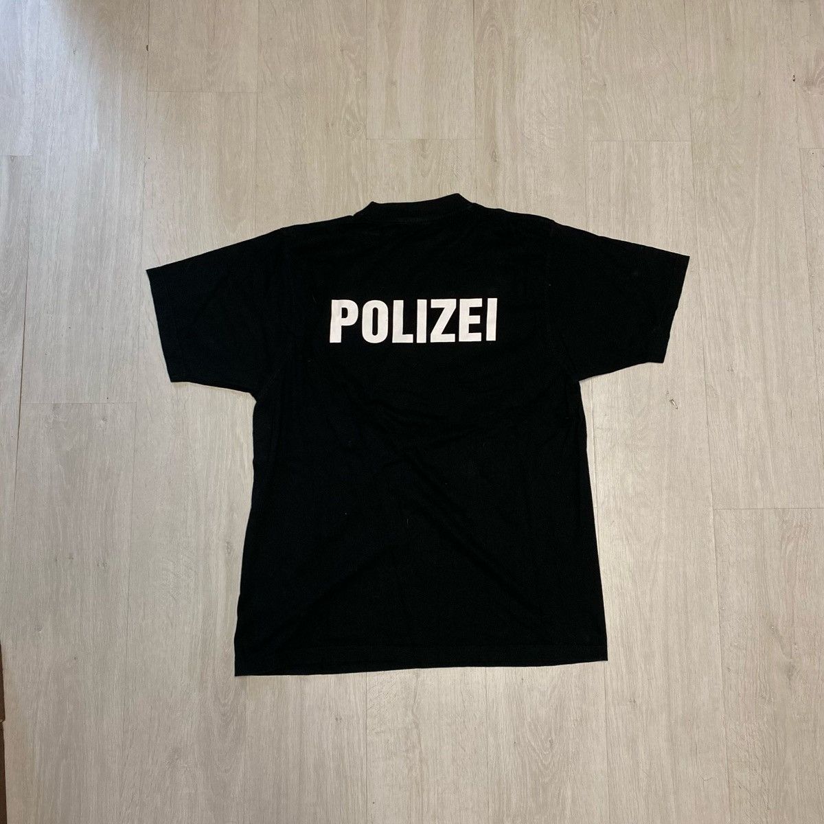 Vintage Vintage 90s „Polizei” tshirt Size US XL / EU 56 / 4 - 1 Thumbnail