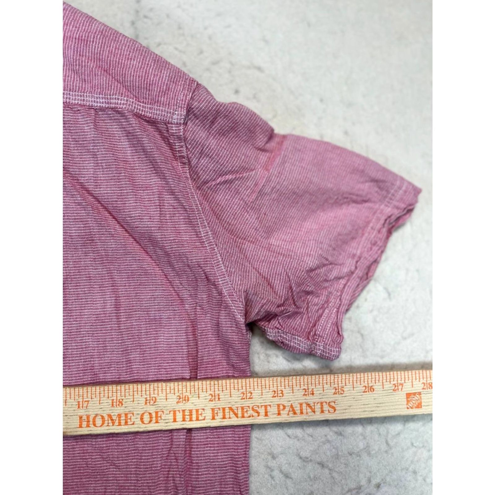 Quiksilver Quiksilver Button-Up Shirt Men Red Short Sleeve 100% Cotton Size L Regular Collared Button-Up Casual Size US 33 - 3 Thumbnail