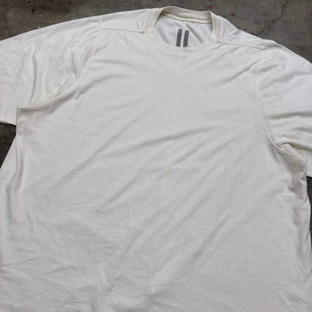 Rick Owens Rick Owens S/S 18 “Dirt” JUMBO TEE Size US M / EU 48-50 / 2 - 6 Thumbnail