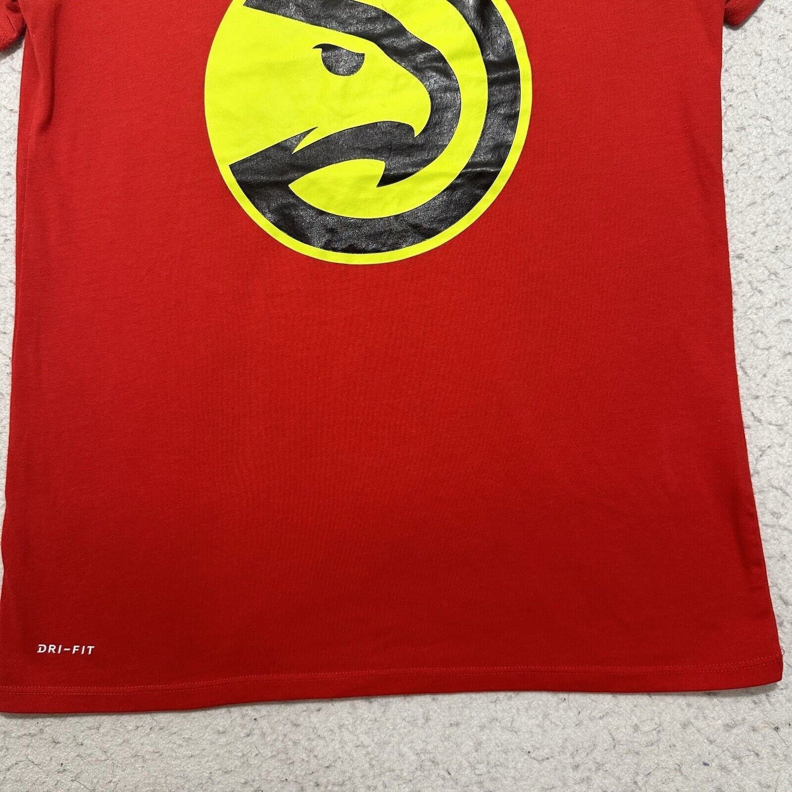 Nike Nike NBA Atlanta Hawks Small Red Scoop Neck Graphic T Shirt Size S / US 4 / IT 40 - 7 Thumbnail