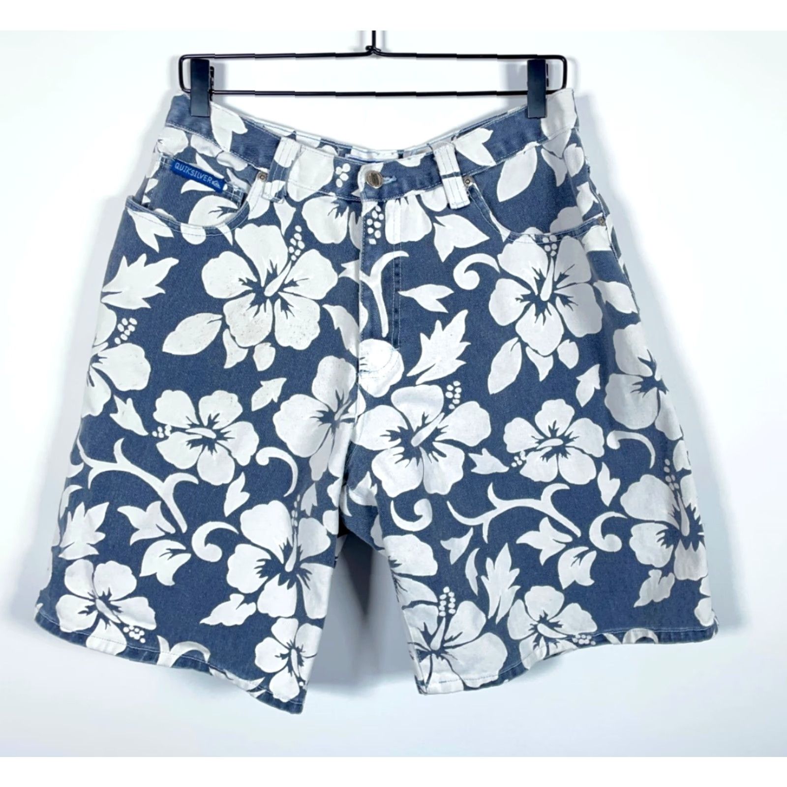 Quiksilver VINTAGE Quiksilver Bermuda Shorts Men 29 x 9 Blue Floral Denim 90s Baggy Fit USA Made Size US 29 - 2 Thumbnail