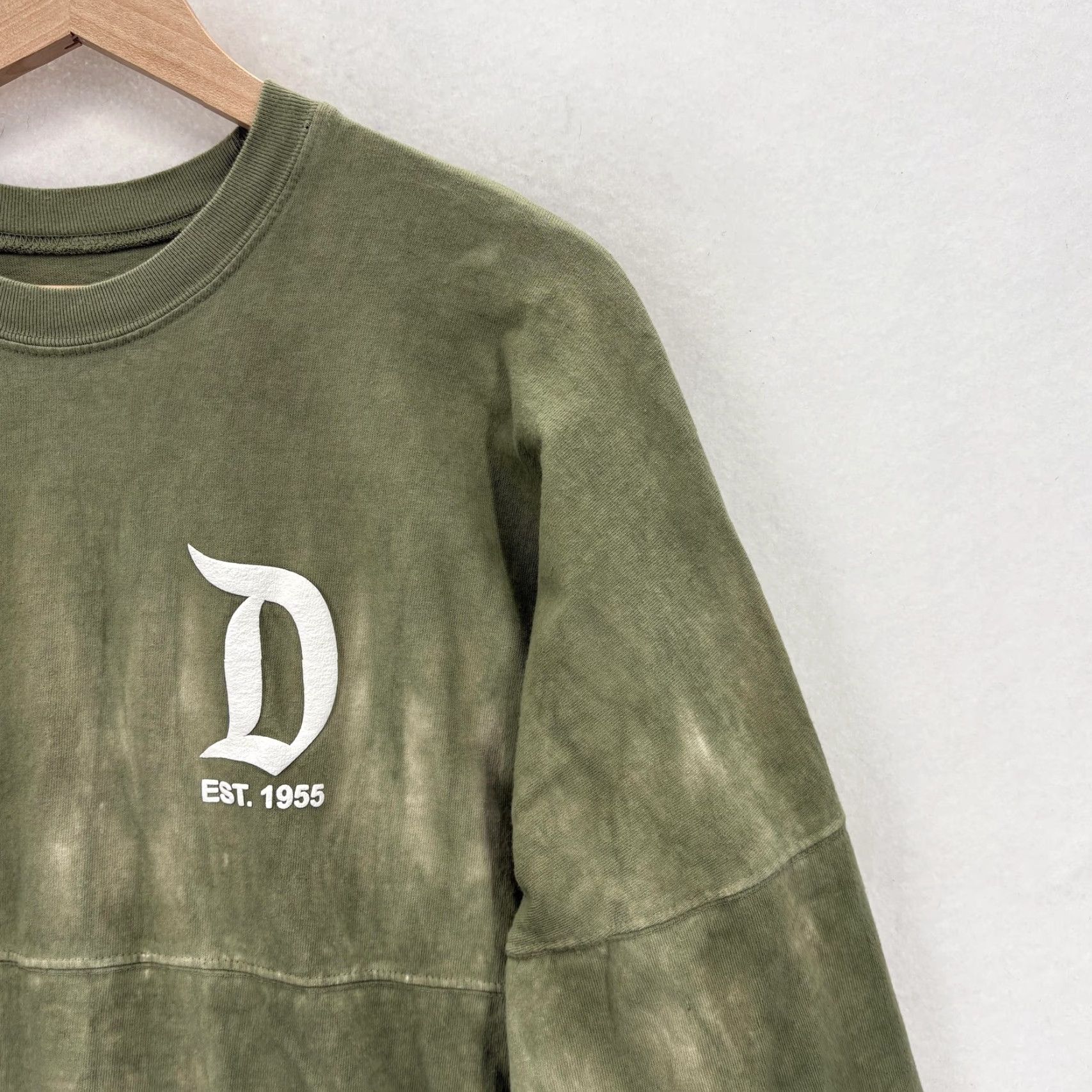 Disney Disney Spirit Jersey Sweatshirt Unisex Large Green Disneyland Resort Oversized Crew Neck Pullover Shirt Accessories Logo Striped 100% Cotton Naughty Size L / US 10 / IT 46 - 3 Thumbnail
