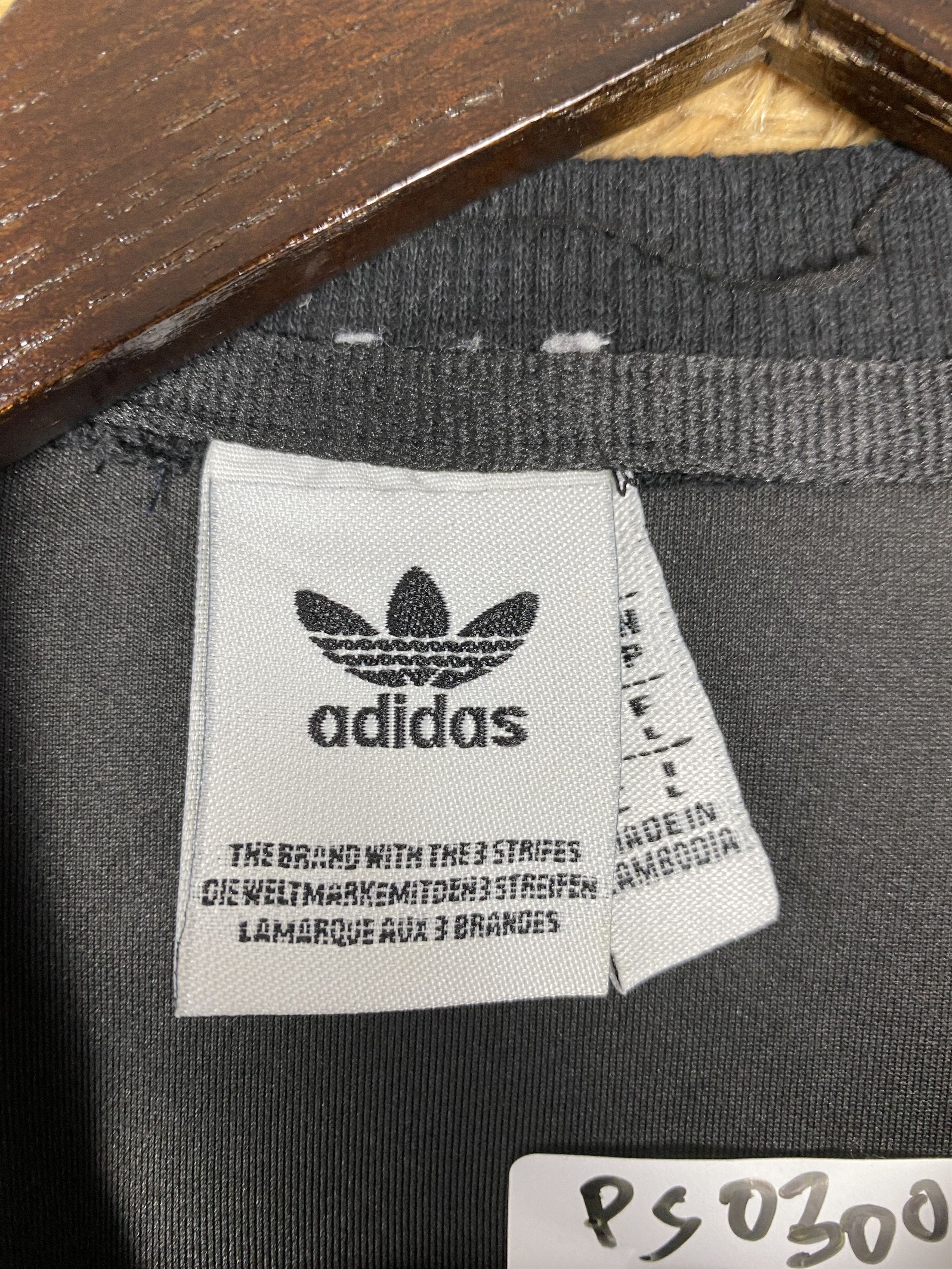 Adidas Vintage Adidas Trefoil Three Stripe Sweatshirts PS0300 Size US L / EU 52-54 / 3 - 7 Thumbnail