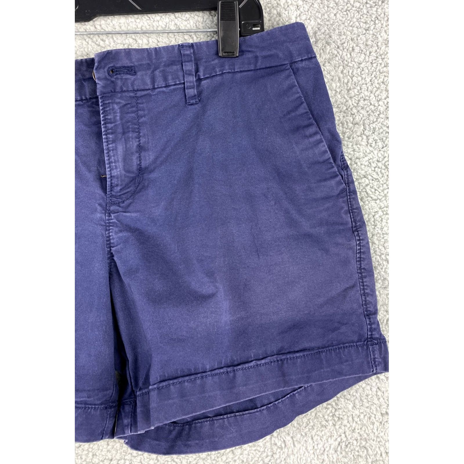 Old Navy Old Navy Chino Shorts Women Size 6 Blue Everyday Short Casual Stretch / 4 in Inseam Size 28" / US 6 / IT 42 - 2 Thumbnail