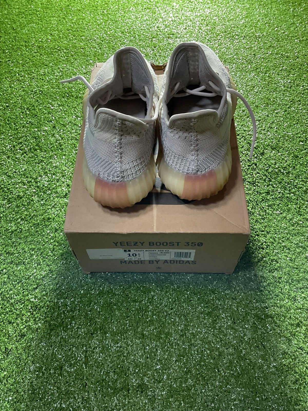 Yeezy Adidas Yeezy Boost 350 V2 Citrin Size US 10.5 / EU 43-44 - 4 Thumbnail