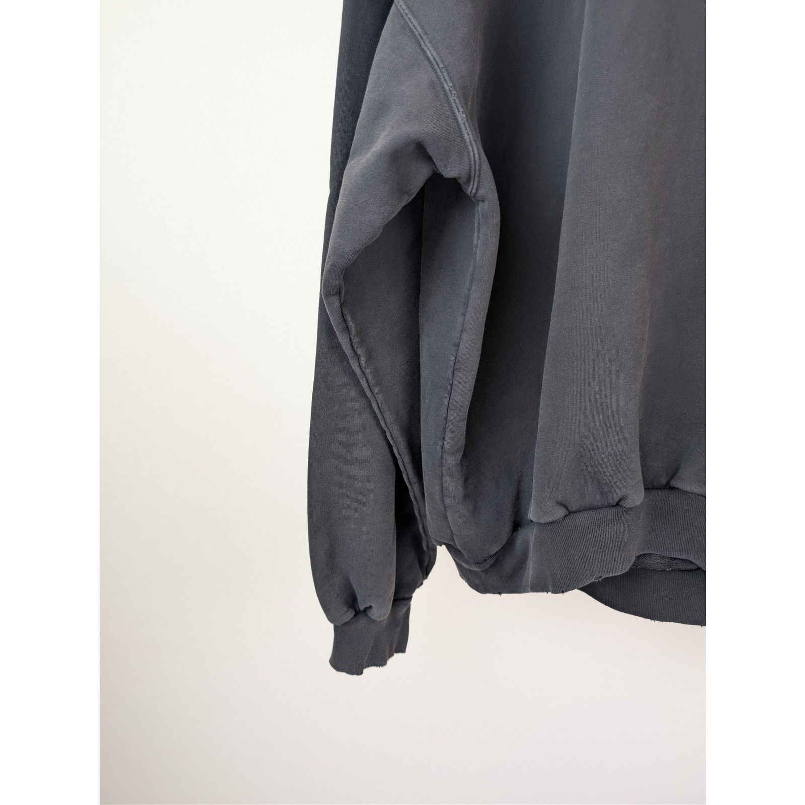 Balenciaga o1rshd1 Wavy Logo Large Fit Hoodie in Faded Wash Black Size US M / EU 48-50 / 2 - 13 Thumbnail