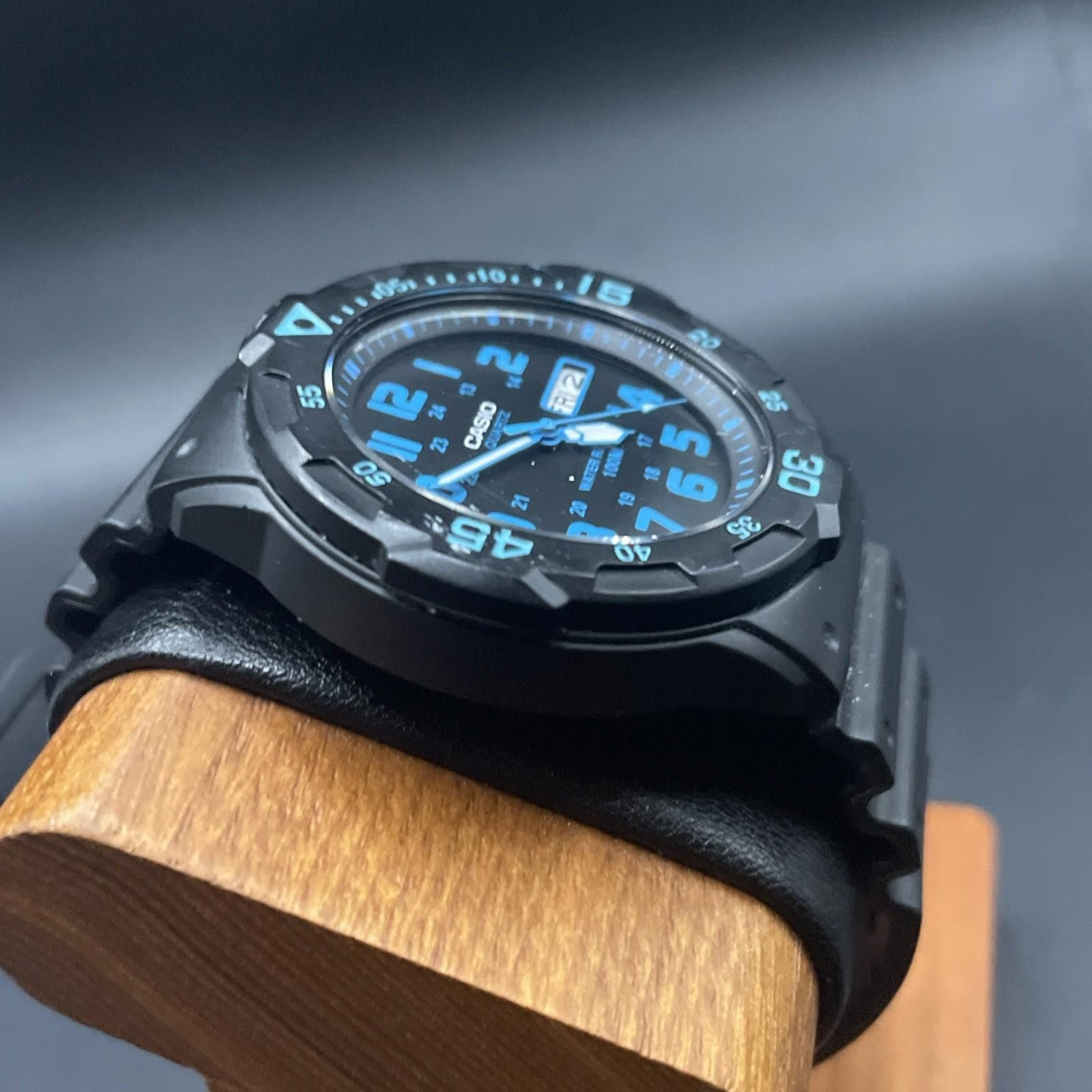 Casio Casio Men's Quartz Day-Date Indicator 44mm Watch MRW200H-2BV Size ONE SIZE - 4 Thumbnail