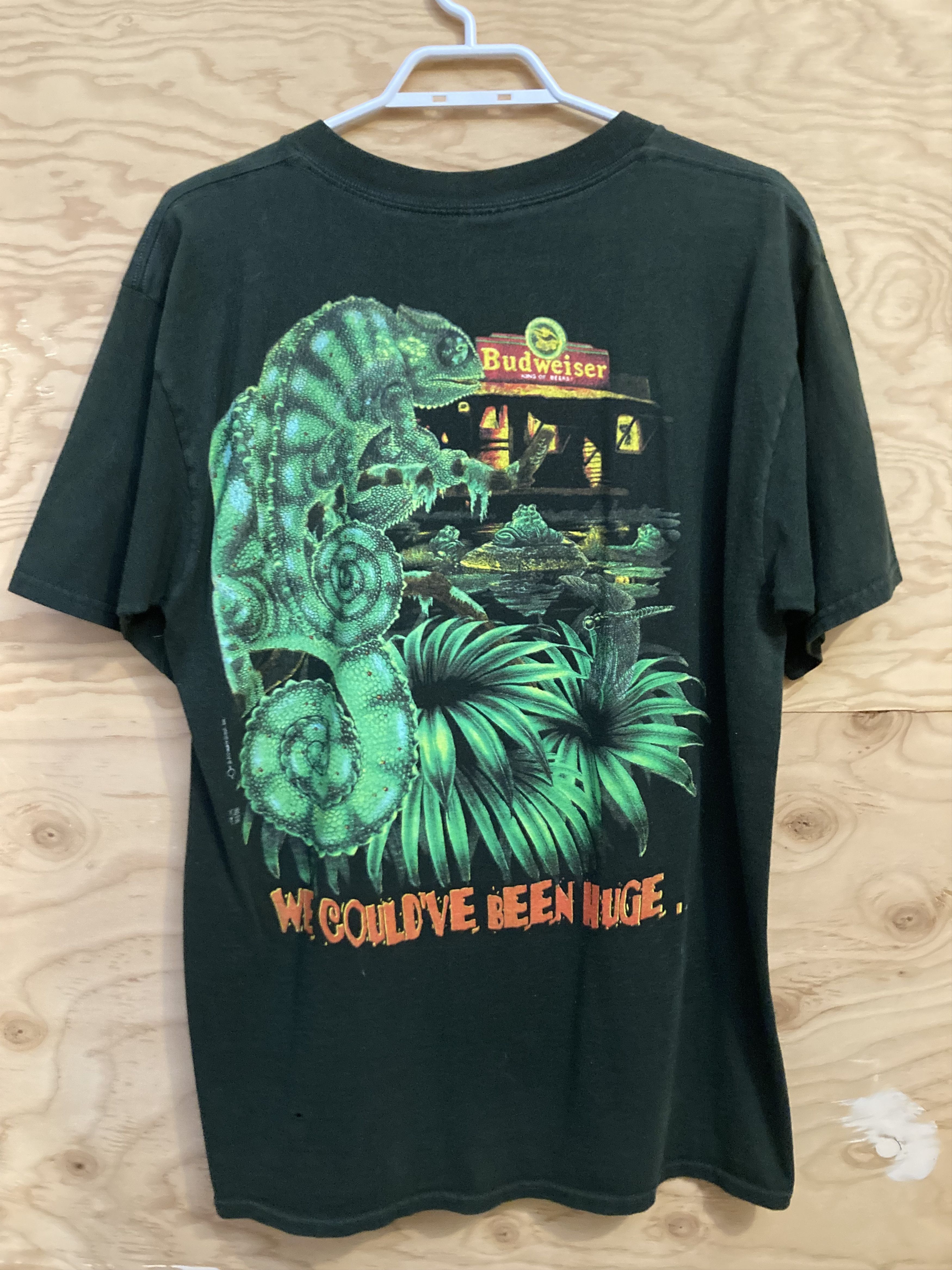 Gildan 1997 Budweiser Lizard Tee Size US L / EU 52-54 / 3 - 4 Thumbnail