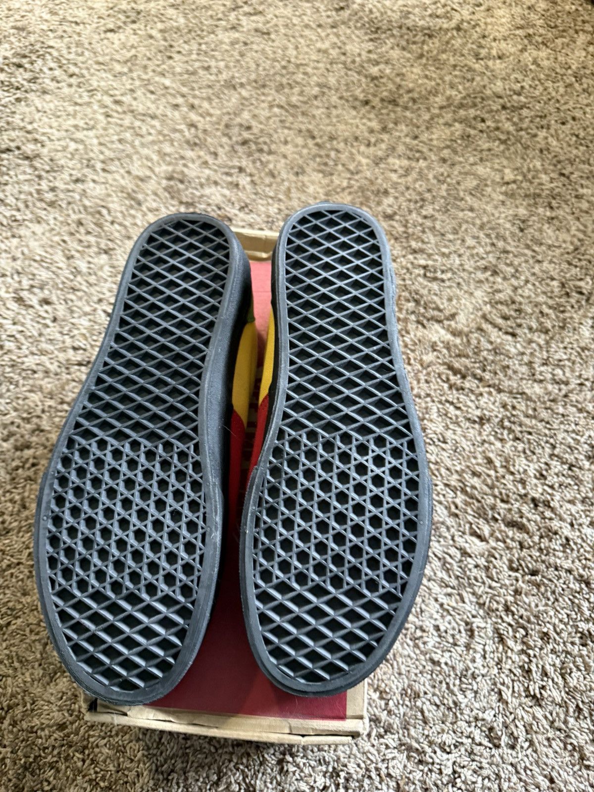 Vans Vans Era Authentic “Rasta” sneakers Size US 9.5 / EU 42-43 - 5 Thumbnail
