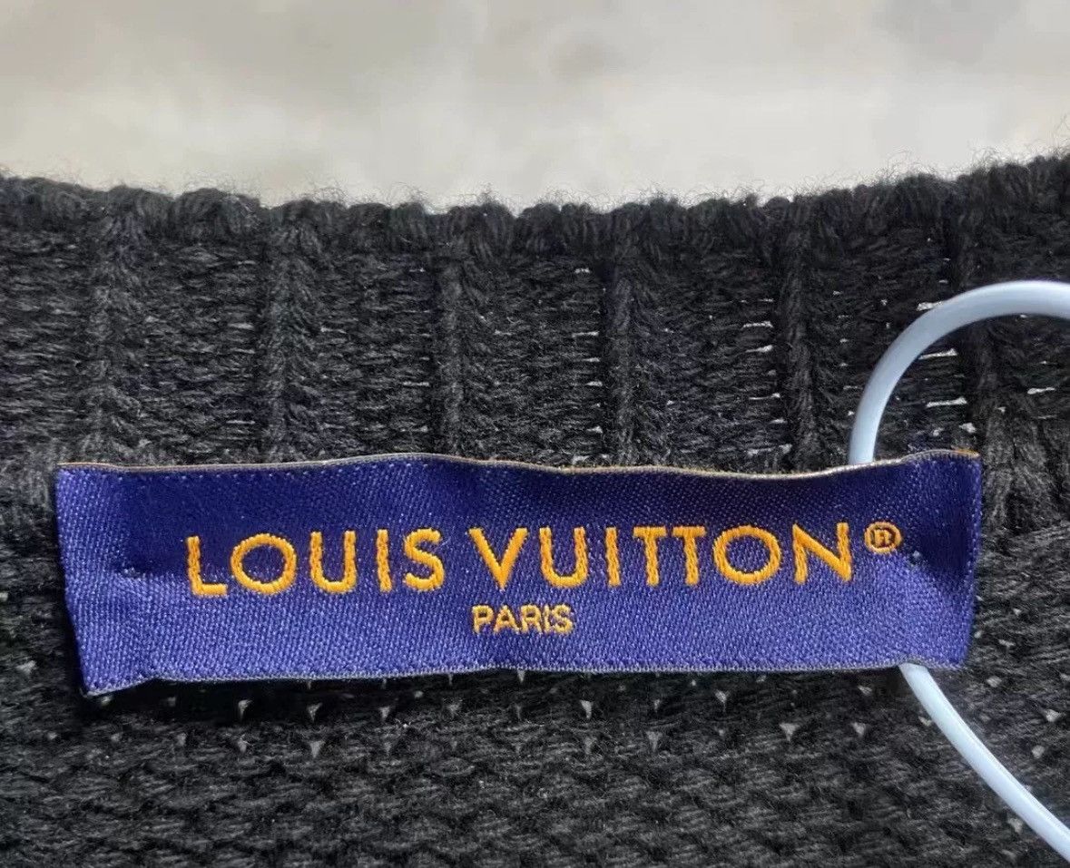 Louis Vuitton Louis Vuitton 23 Latest Black Tool Embroidered Logo Sweater Size US XL / EU 56 / 4 - 4 Thumbnail