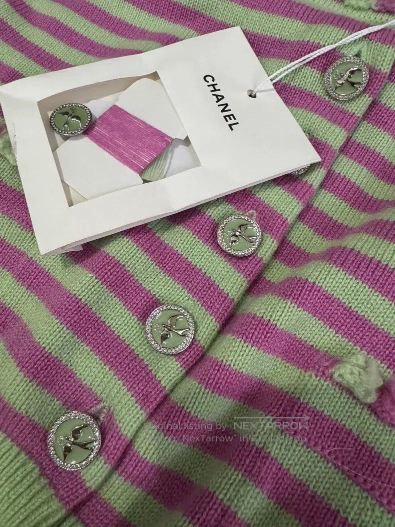 Chanel Chanel Pink-green striped breast patch Size XS / US 0-2 / IT 36-38 - 4 Thumbnail