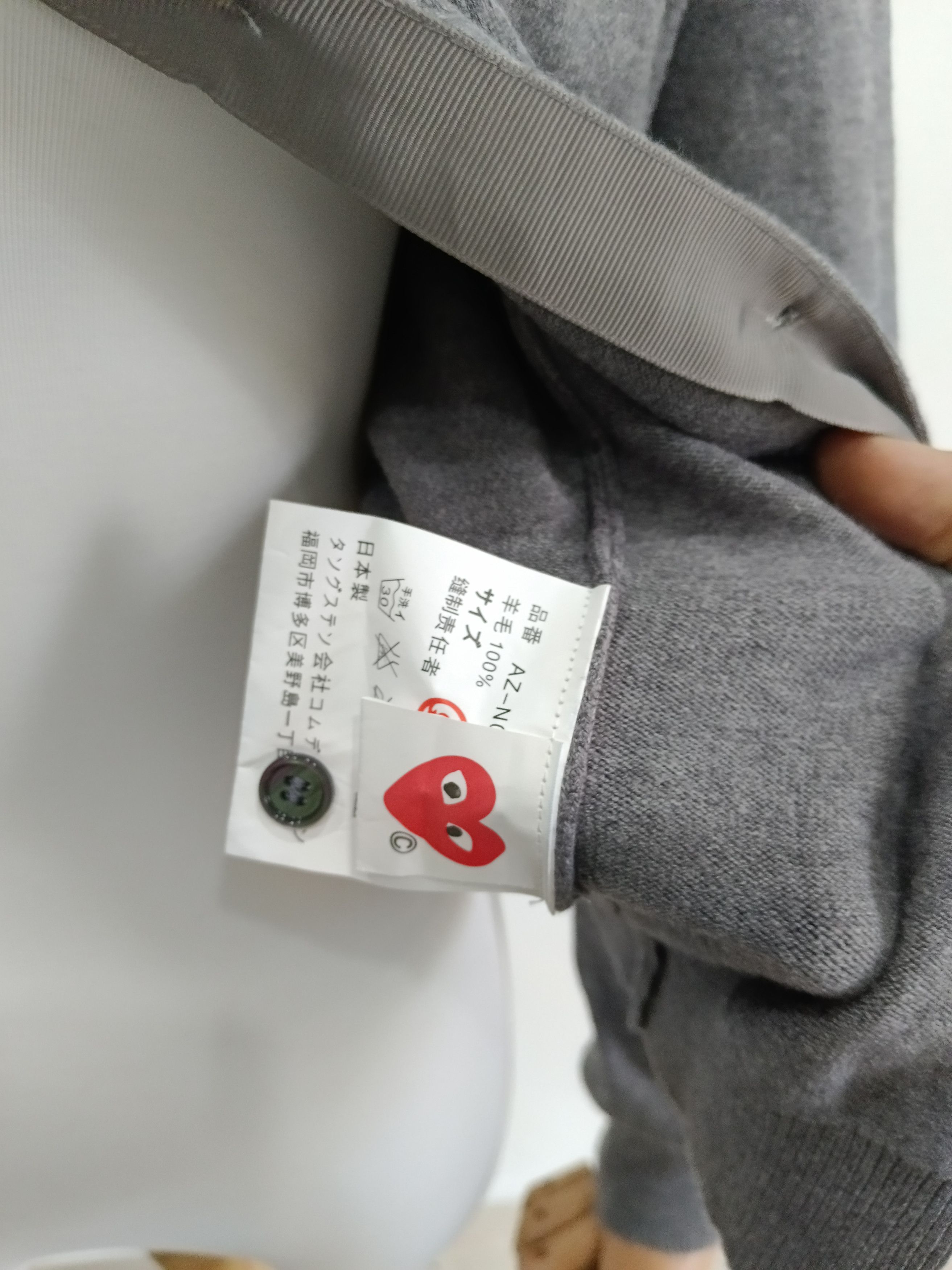 Comme des Garcons CDG PLAY CARDIGAN Size M / US 6-8 / IT 42-44 - 6 Thumbnail