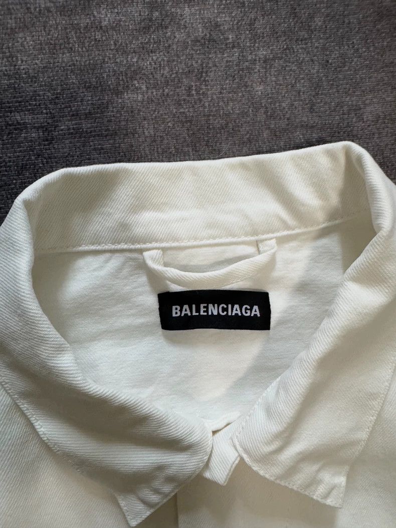 Balenciaga Balenciaga Denim jacket with letters on white back Size US S / EU 44-46 / 1 - 3 Thumbnail