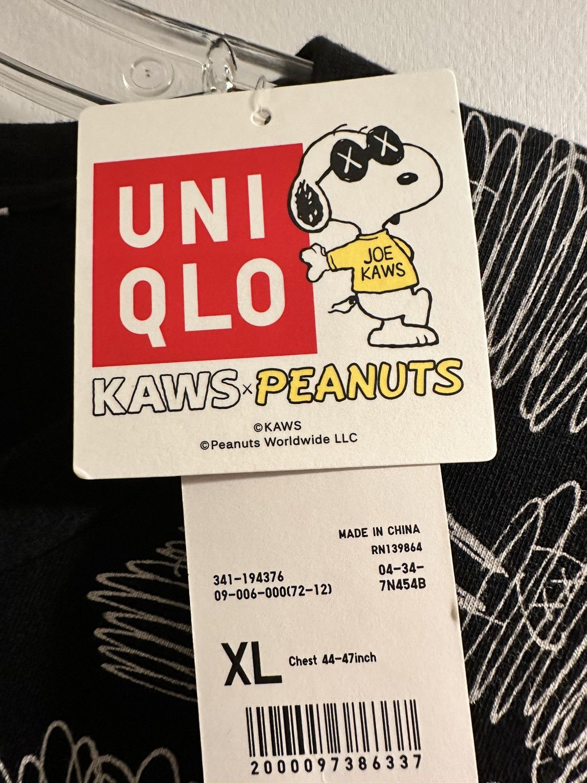 Kaws × Uniqlo Kaws Uniqlo - All over print - Black Size US XL / EU 56 / 4 - 3 Thumbnail