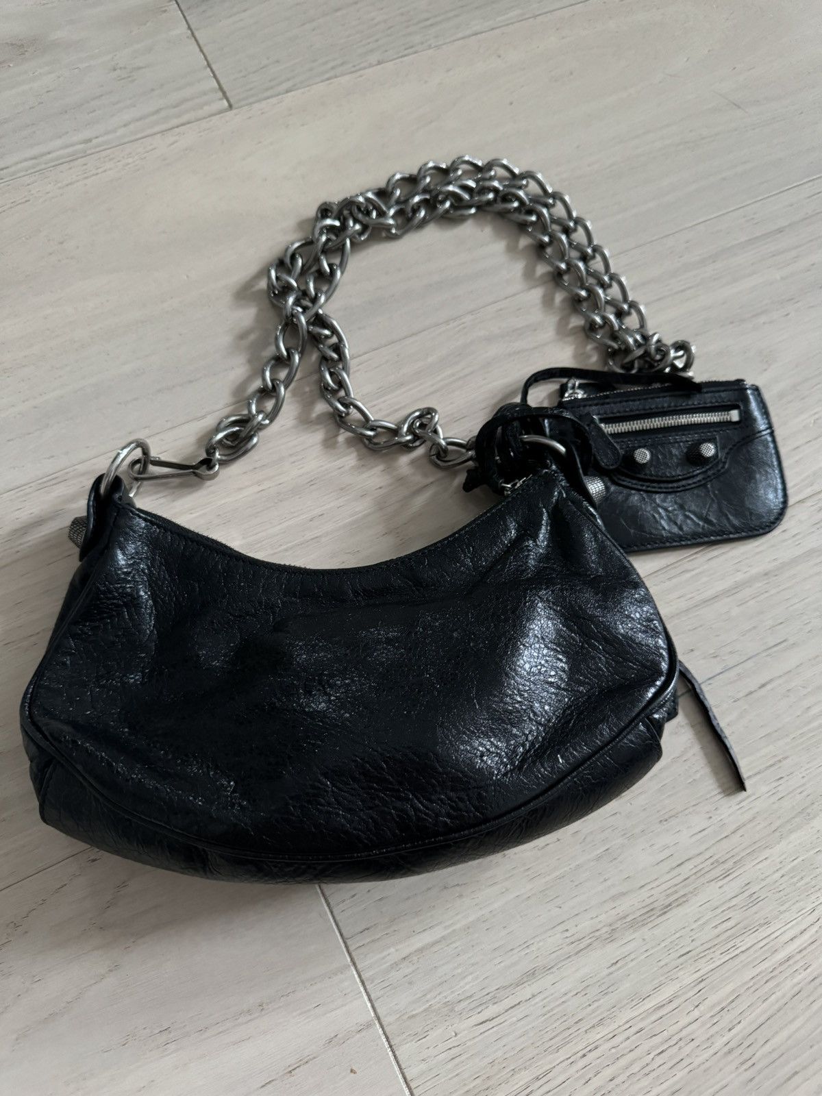 Balenciaga Balenciaga Le Cagole Xs Shoulder Bag in Black Size ONE SIZE - 5 Thumbnail