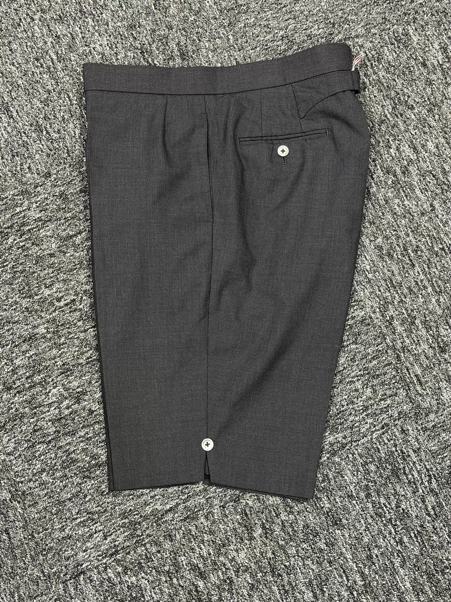 Thom Browne Thom Browne Men's Charcoal Black Wool Suit Shorts 3 Size US 34 / EU 50 - 3 Thumbnail