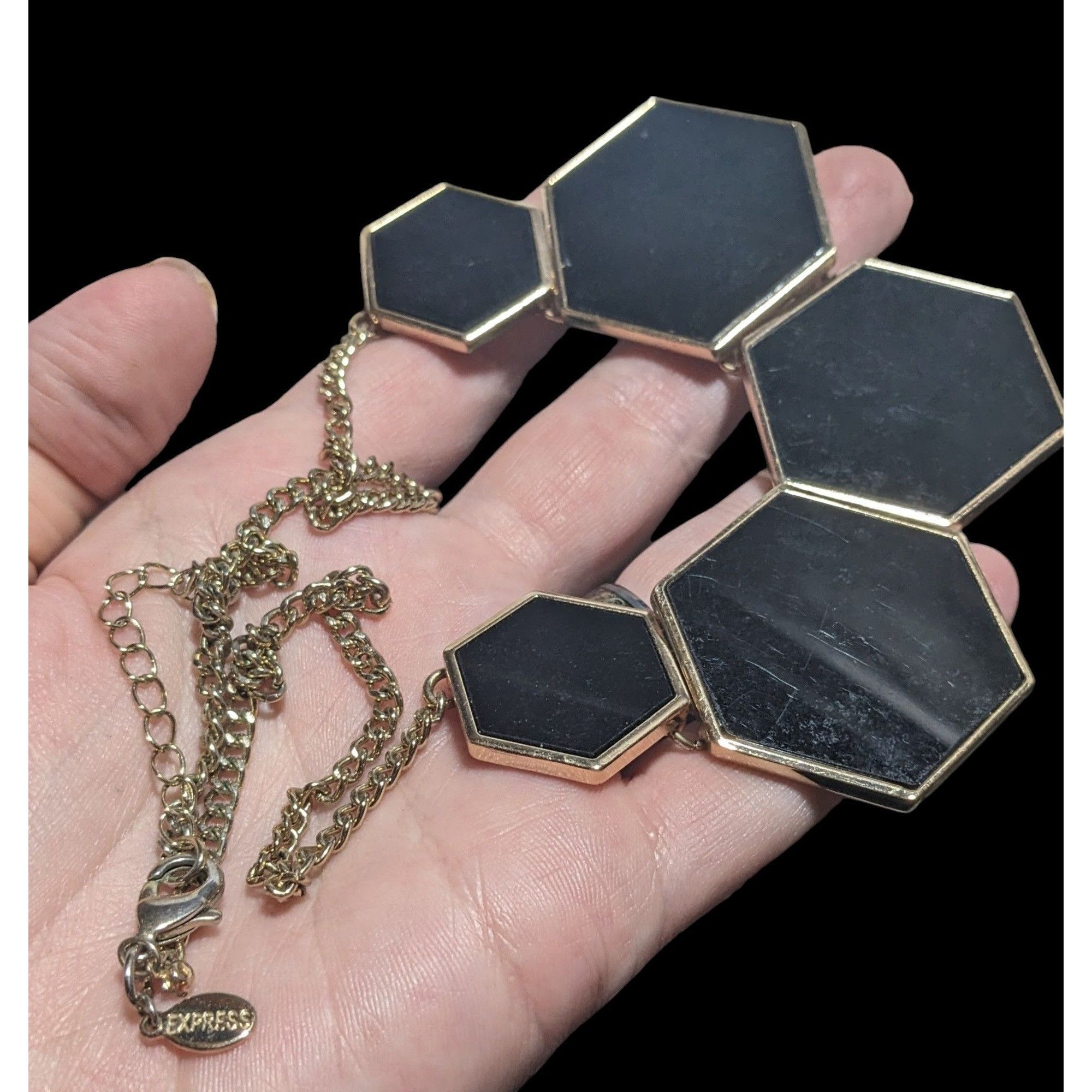 Express Express Black And Gold Geometric Bib Necklace Size ONE SIZE - 3 Thumbnail