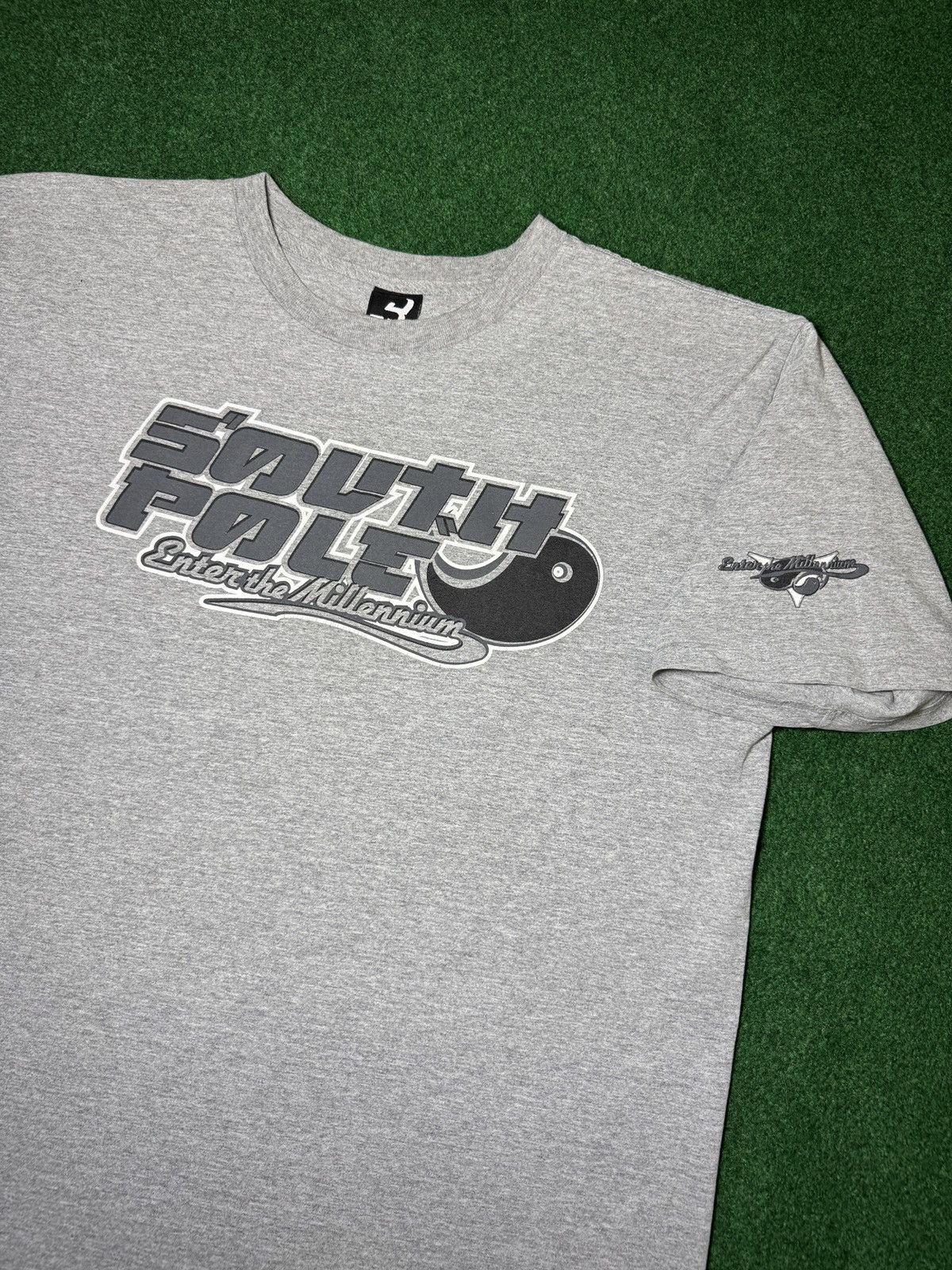 Southpole × Vintage Vtg 90s South Pole GRAIL Yin Yang 8 Ball Hip Hop T Shirt Size US XXL / EU 58 / 5 - 2 Thumbnail