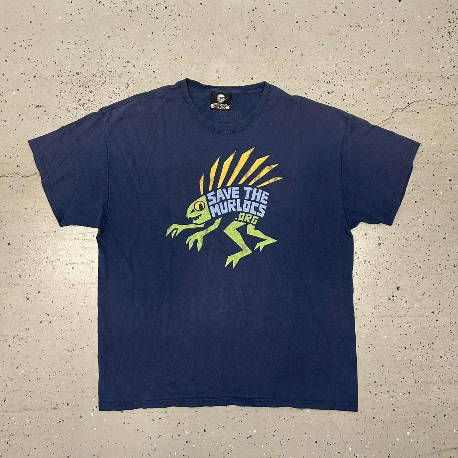 Other VTG/Y2K Navy blue J!NX “save the murlocs .org” graphic tee Size US XL / EU 56 / 4 - 1 Thumbnail