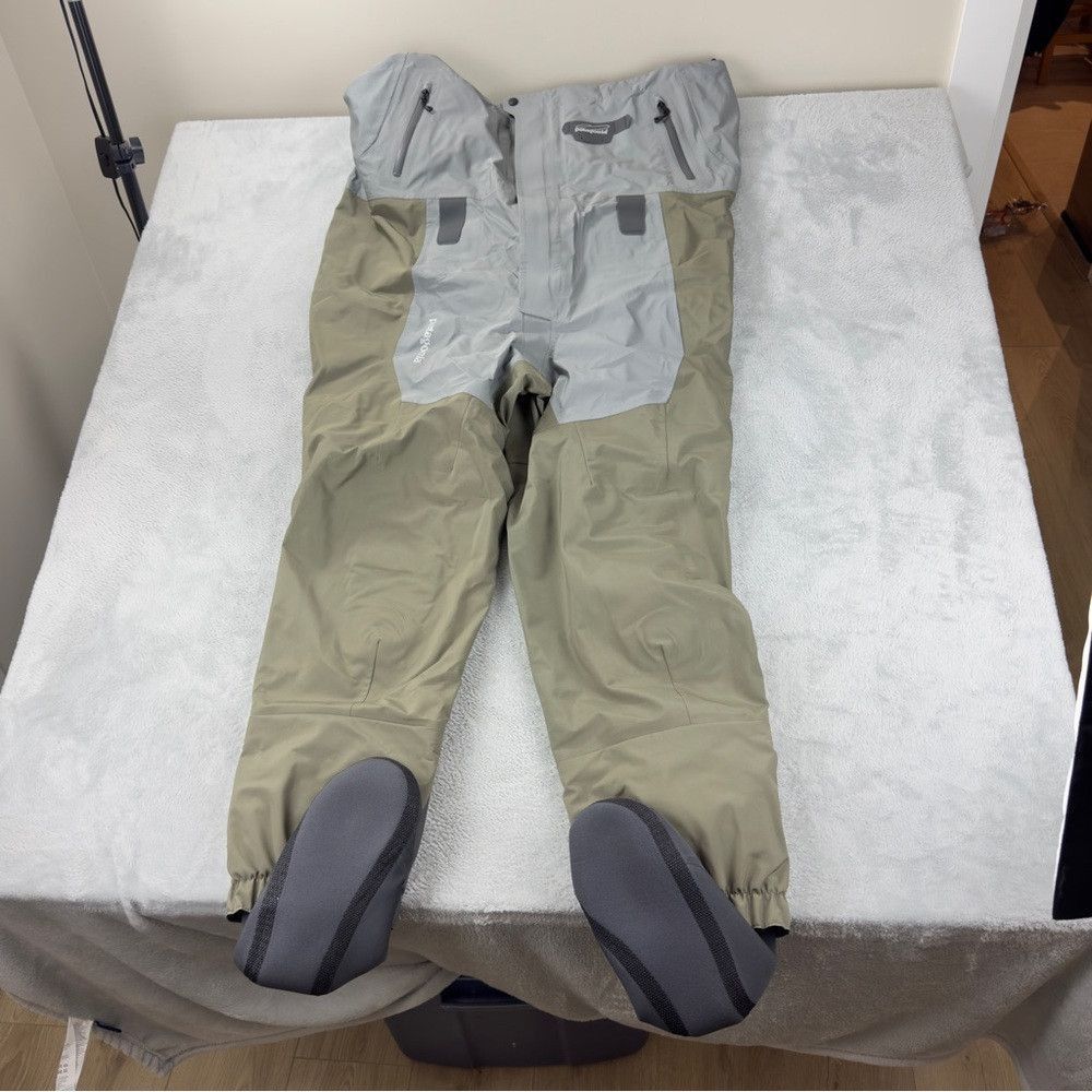 Patagonia Patagonia NWT Men's Size Large Short Rio Gallegos Fishing W Size US L / EU 52-54 / 3 - 1 Thumbnail
